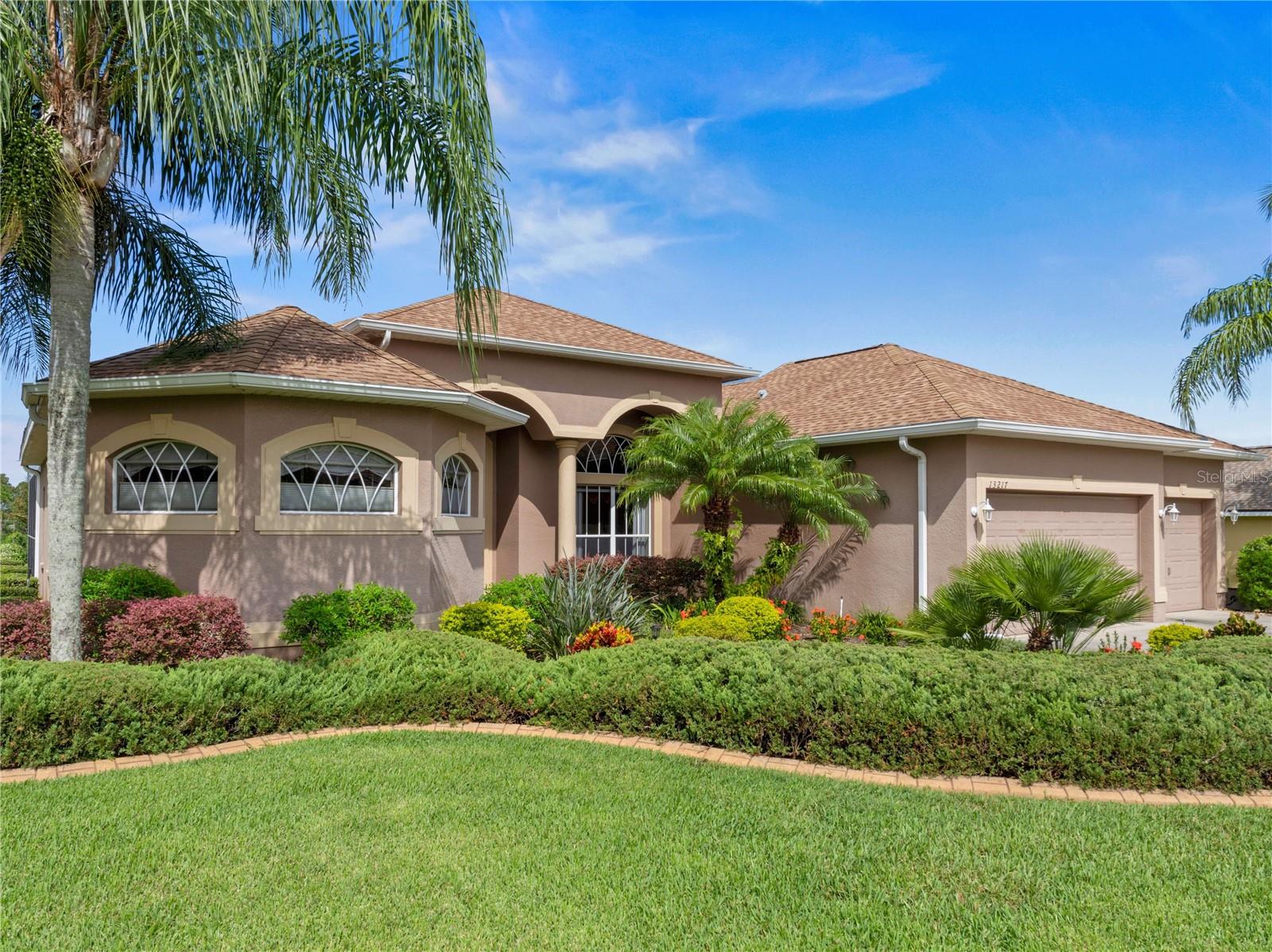 13217 THOROUGHBRED DR