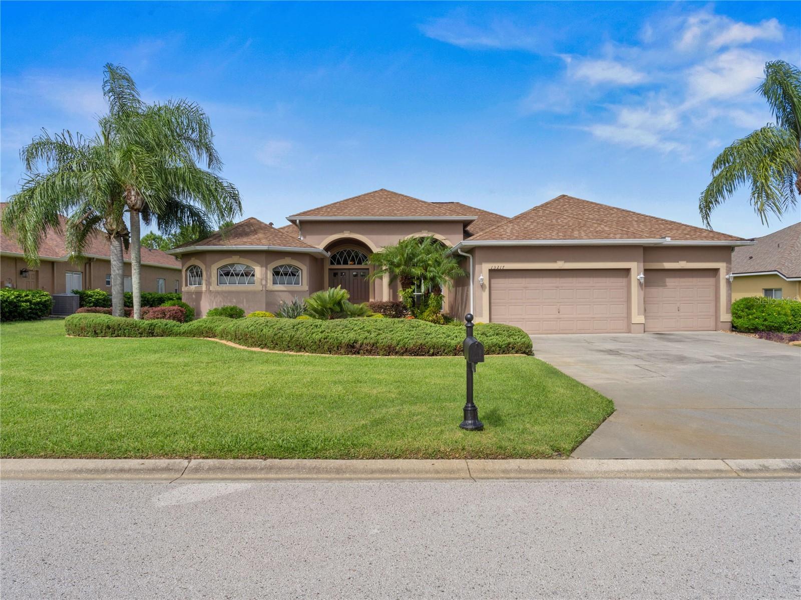 13217 THOROUGHBRED DR
