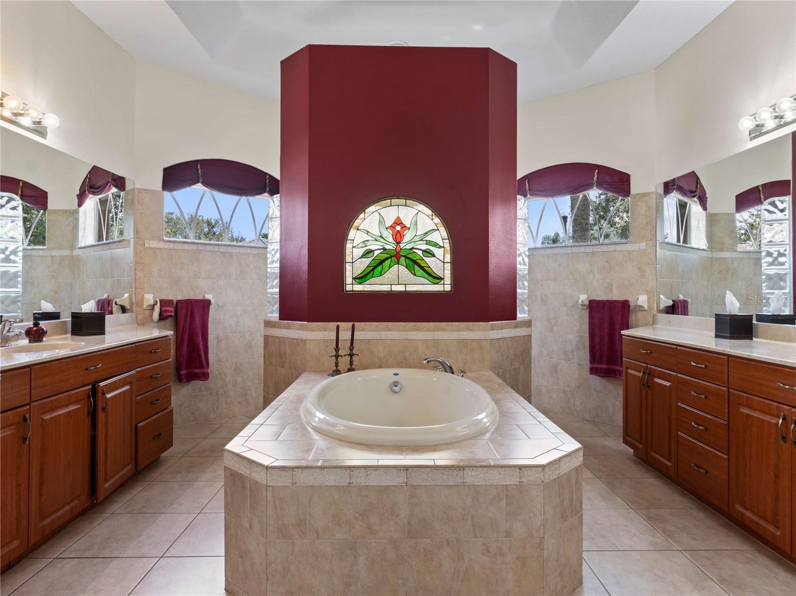 13217 THOROUGHBRED DR