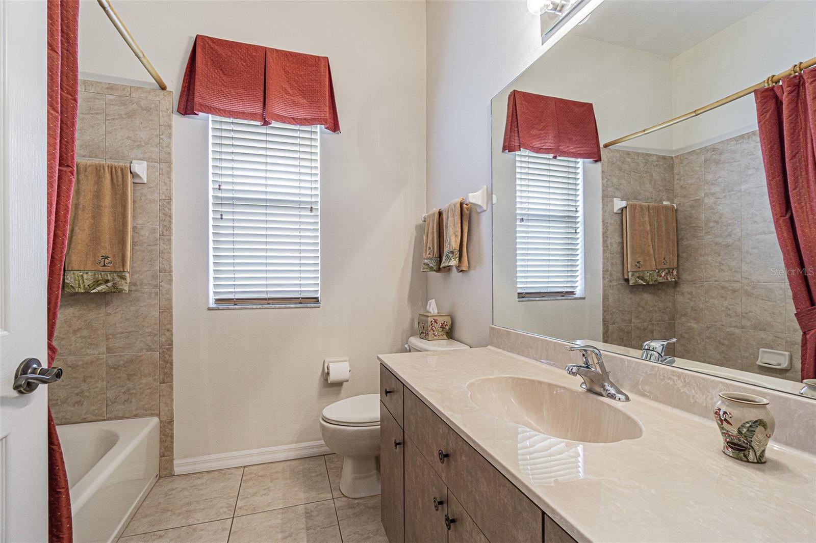 13217 THOROUGHBRED DR