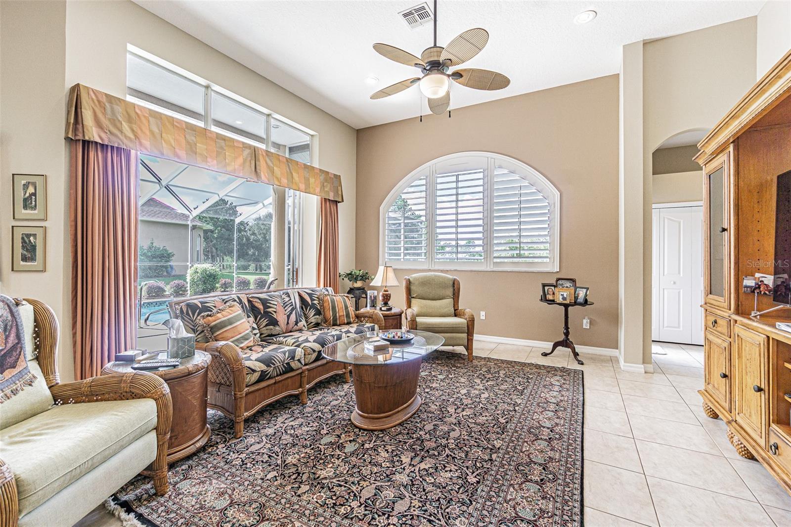 13217 THOROUGHBRED DR