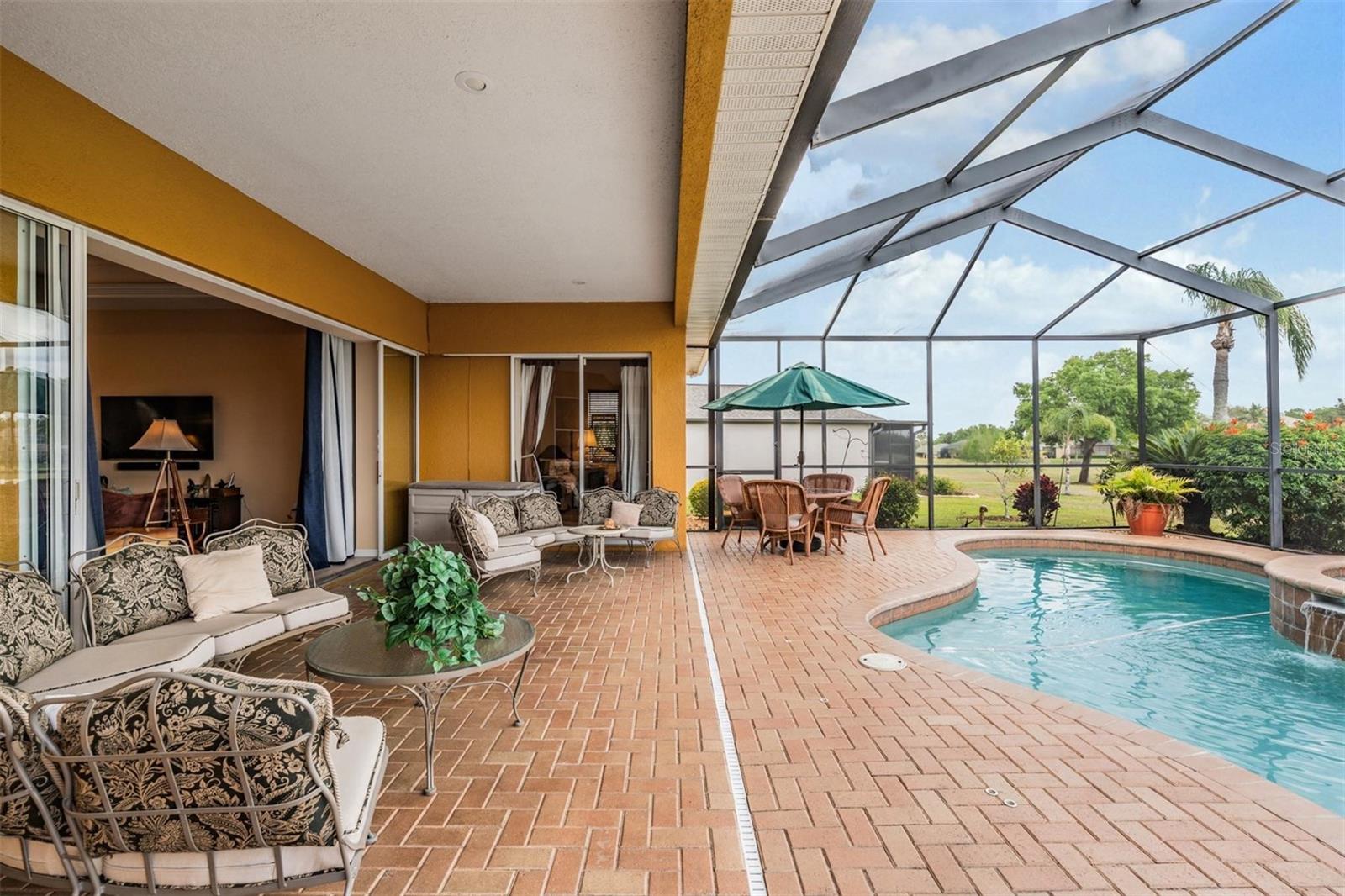 13514 THOROUGHBRED DR