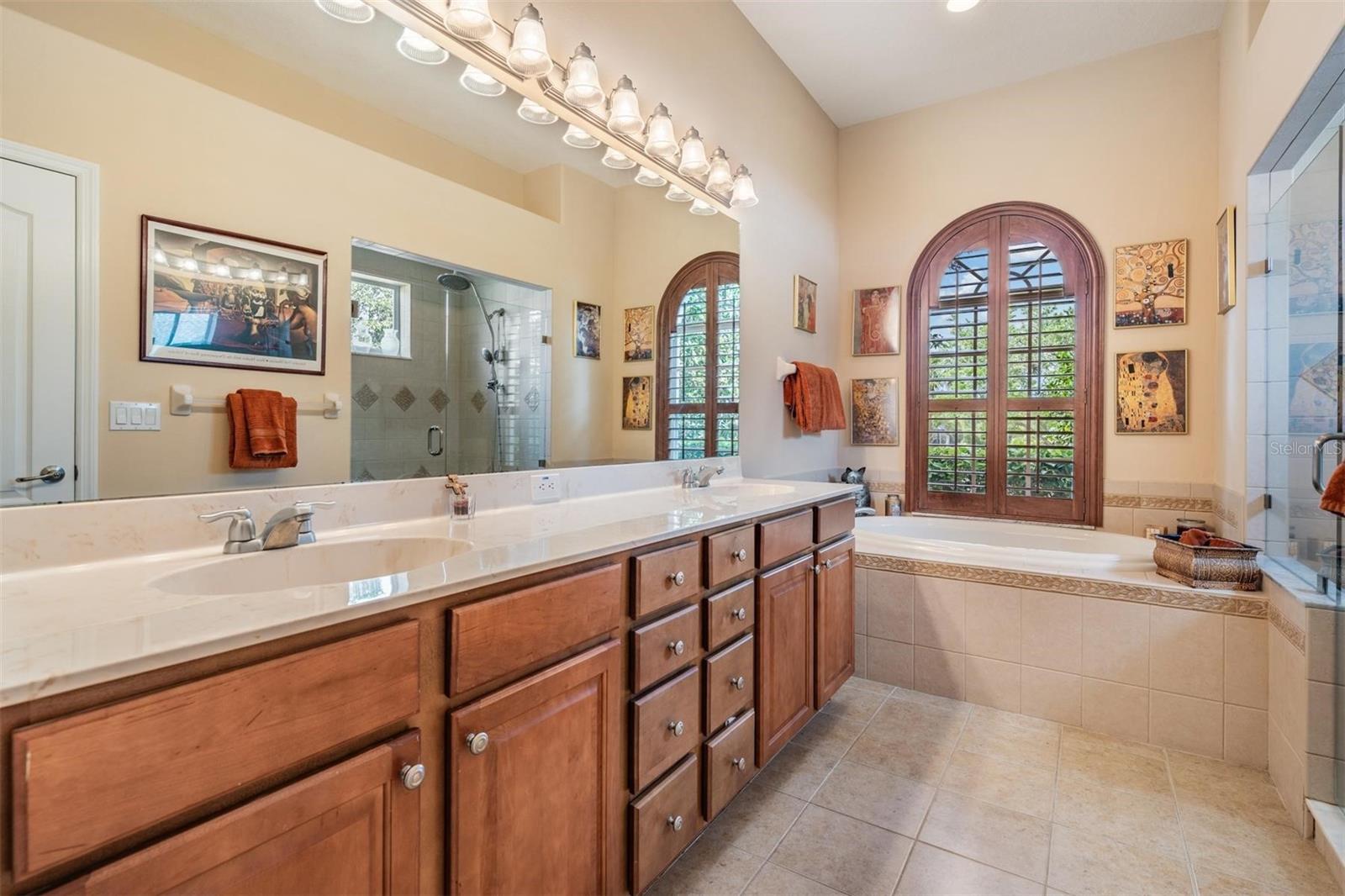 13514 THOROUGHBRED DR