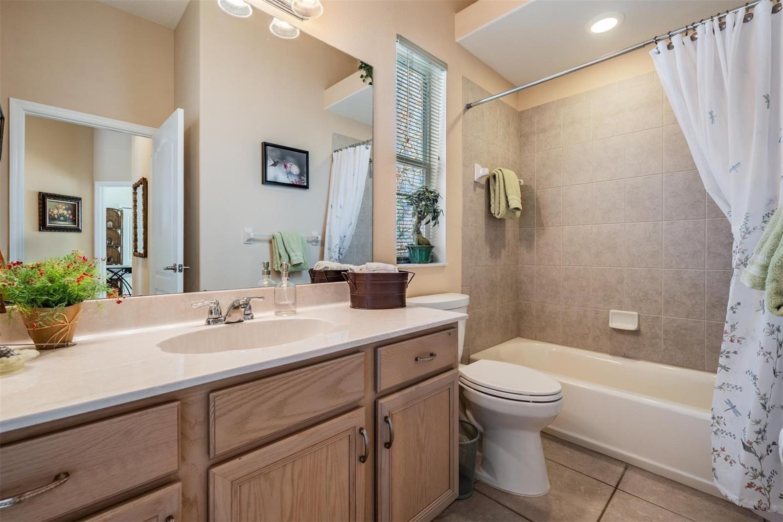 13514 THOROUGHBRED DR