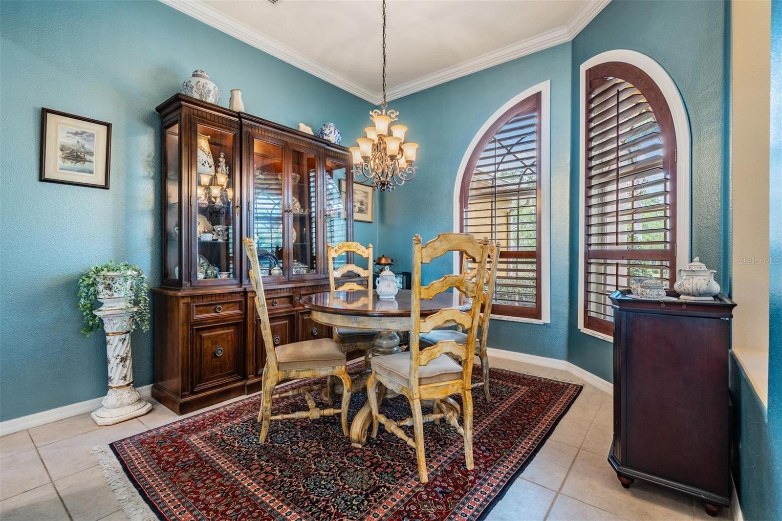 13514 THOROUGHBRED DR