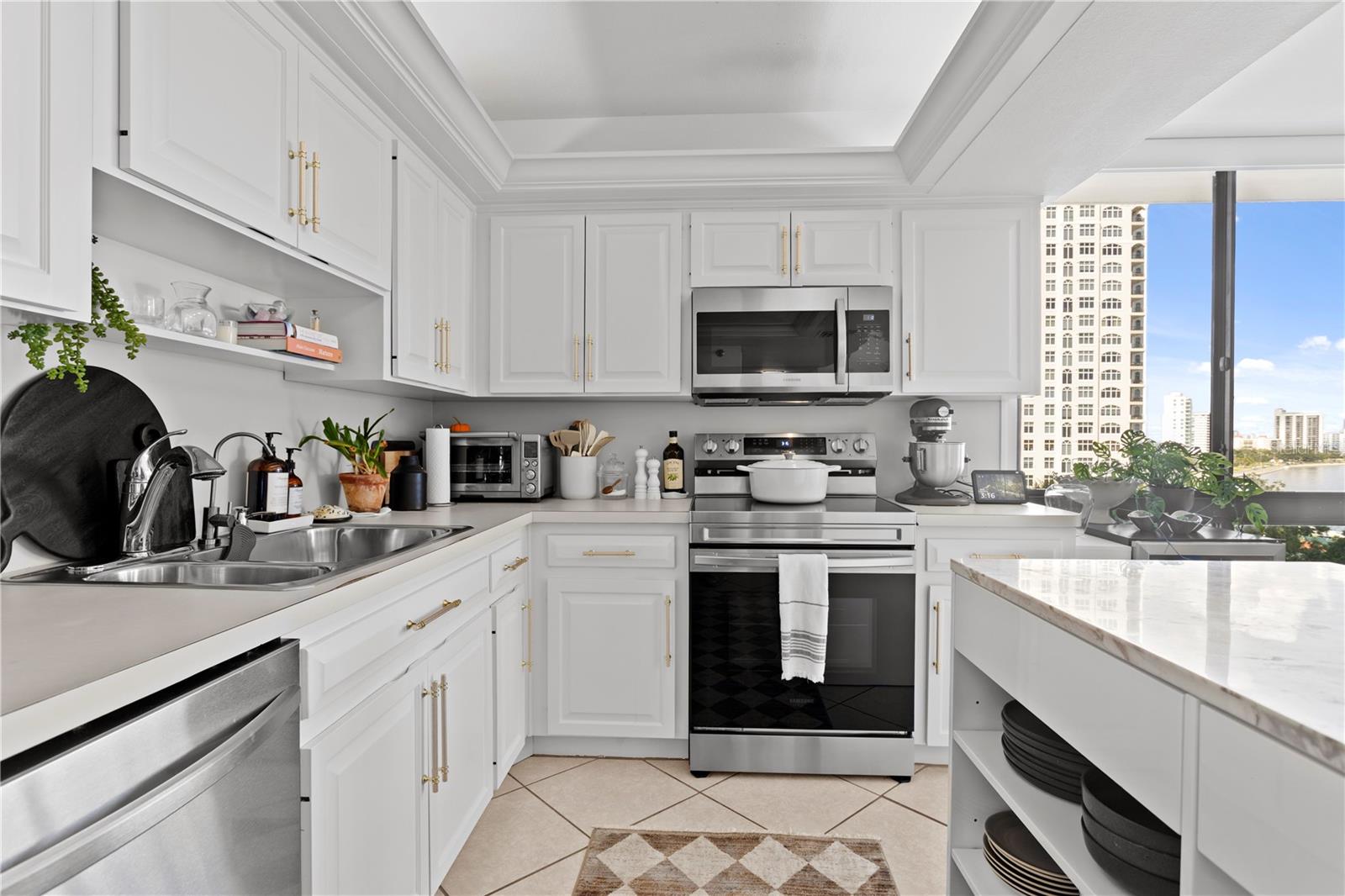 3301 BAYSHORE BLVD #802E