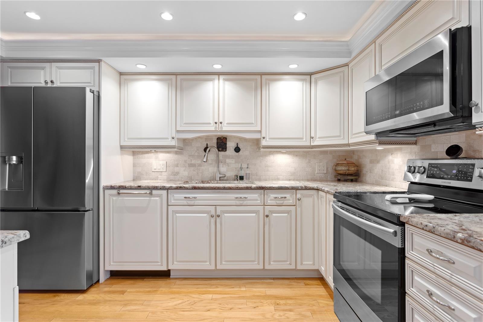 3301 BAYSHORE BLVD #604D