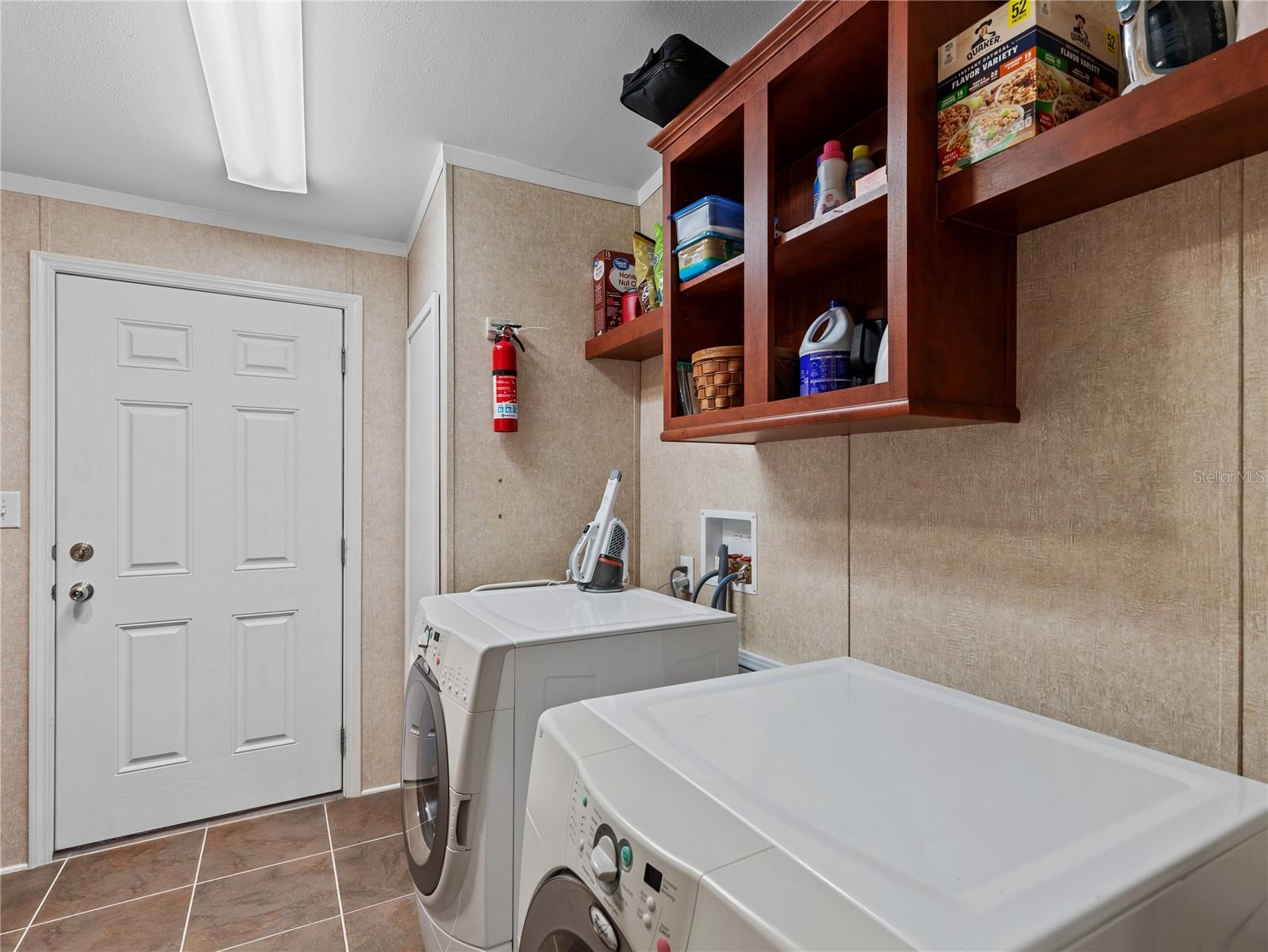 10054 COLLINGWOOD AVE