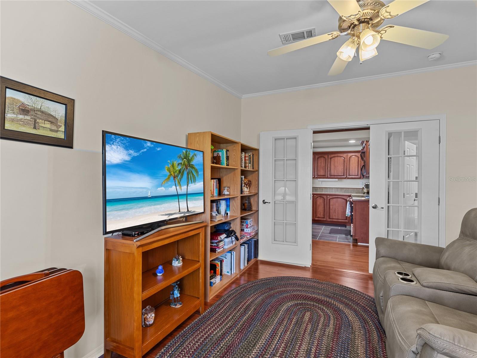 10054 COLLINGWOOD AVE