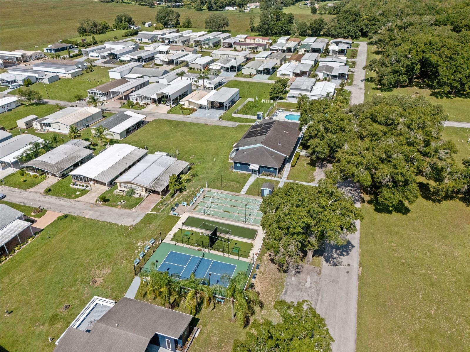 10054 COLLINGWOOD AVE