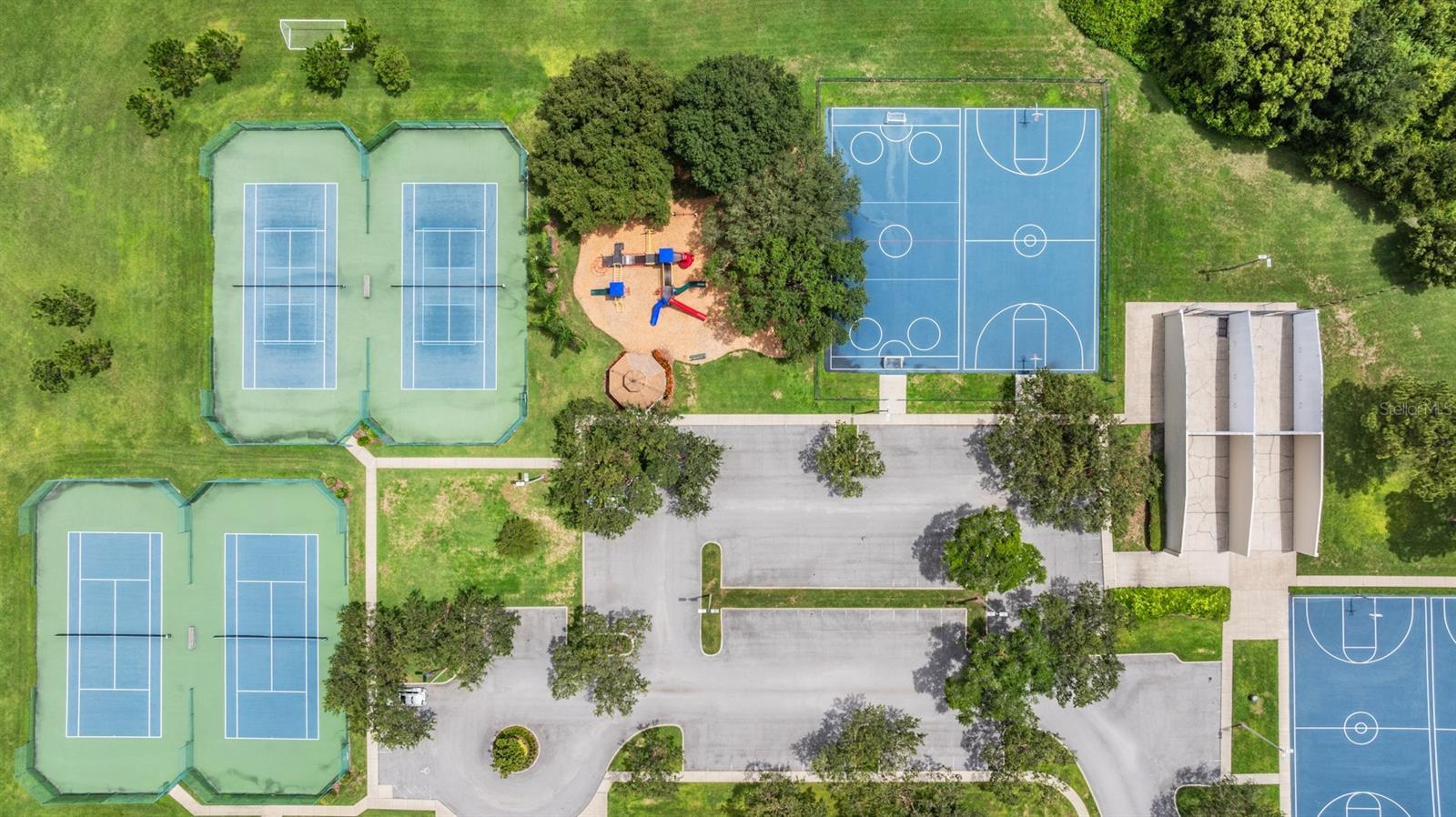 6504 THOROUGHBRED LOOP