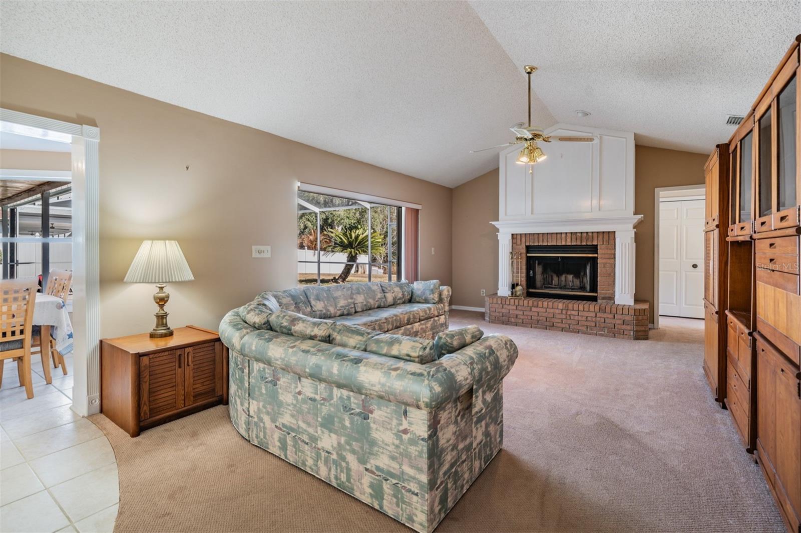 6504 THOROUGHBRED LOOP