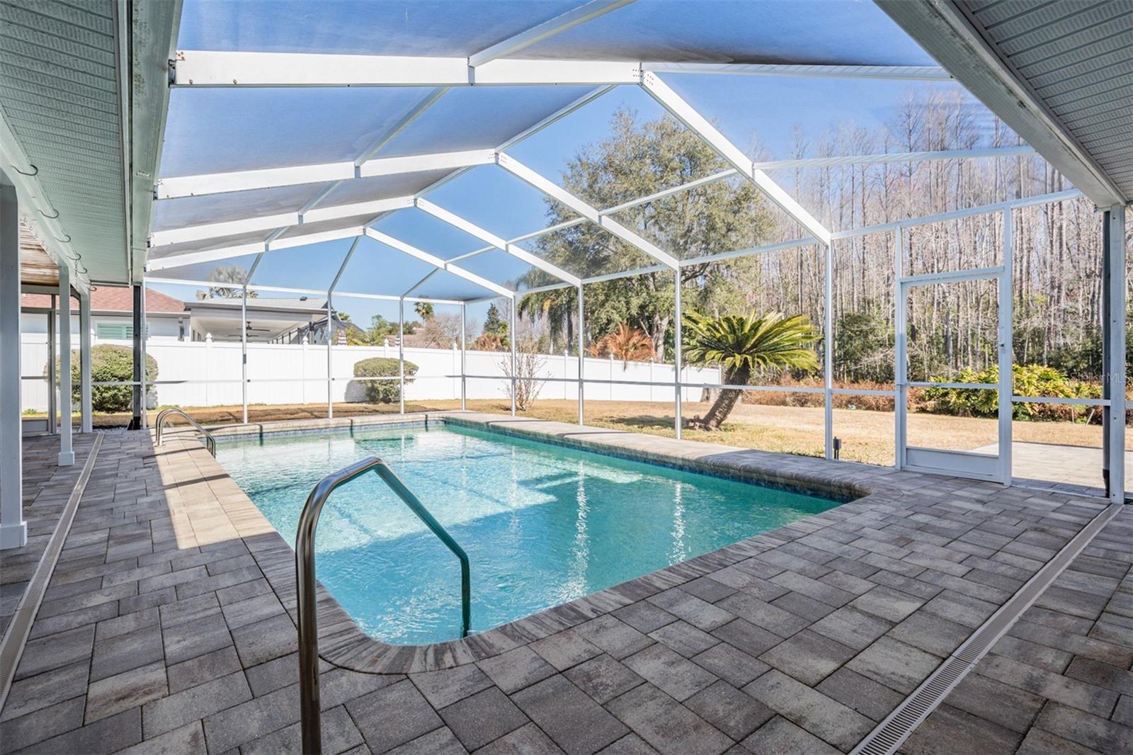 6504 THOROUGHBRED LOOP