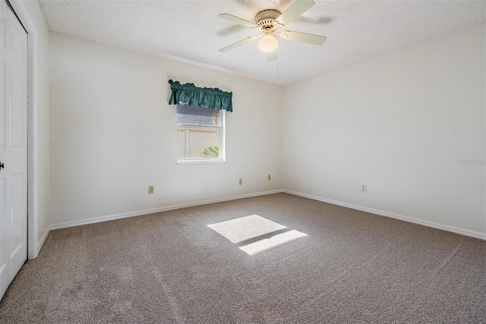 6504 THOROUGHBRED LOOP