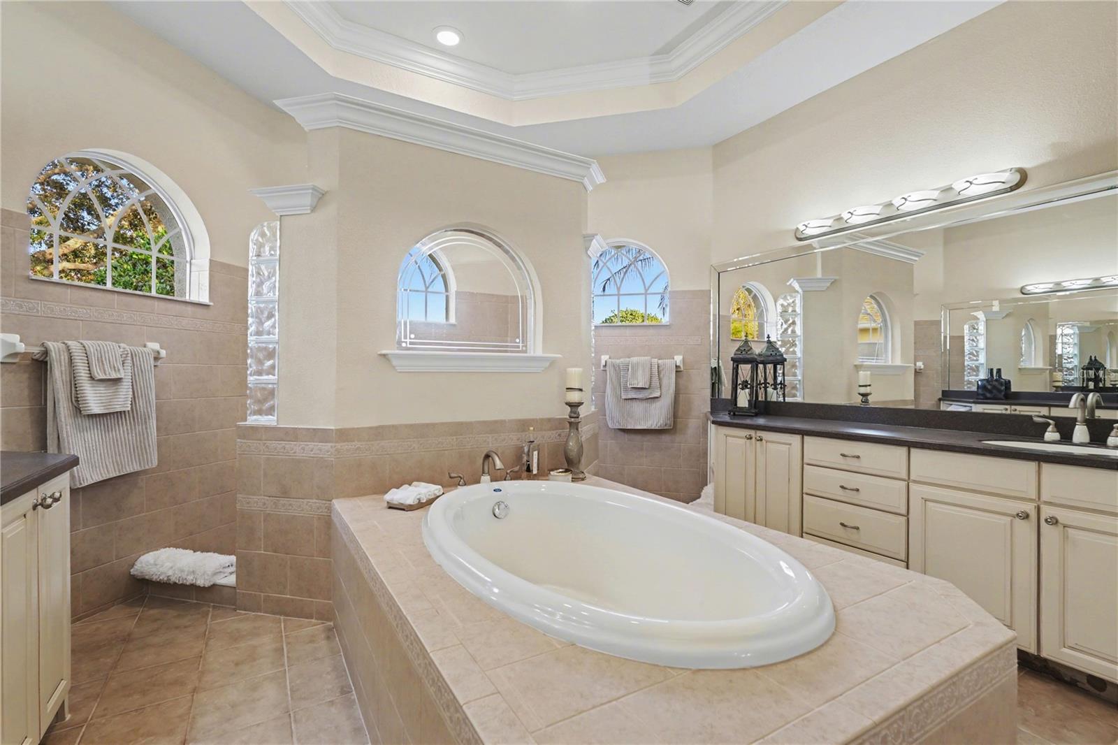 13137 THOROUGHBRED DR