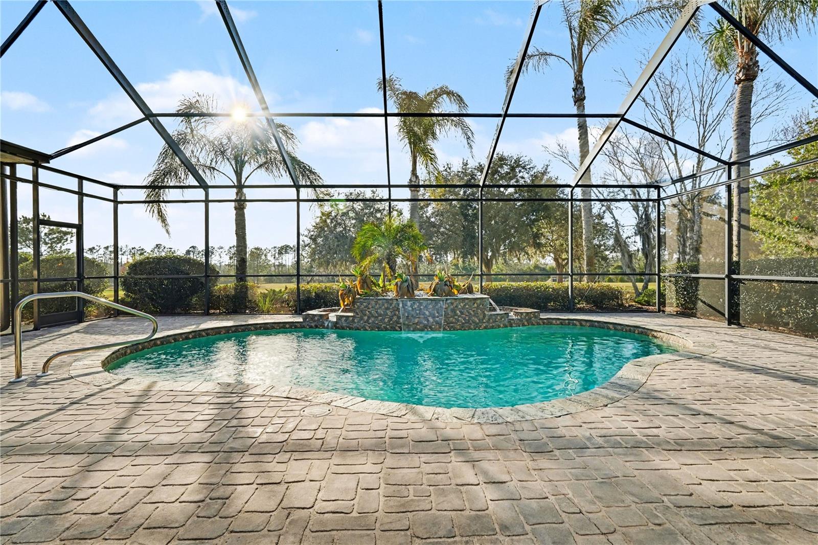 13137 THOROUGHBRED DR