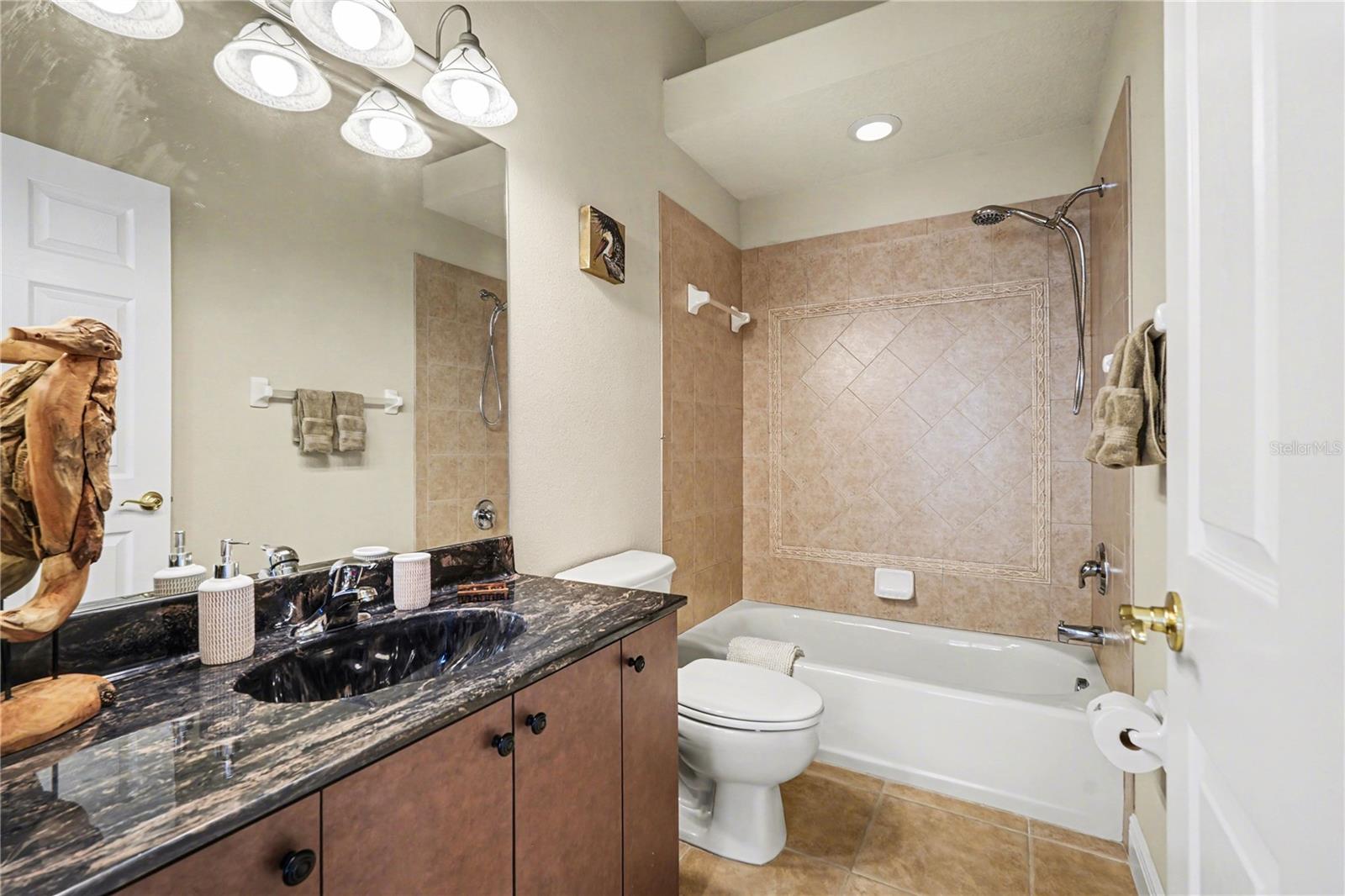 13137 THOROUGHBRED DR