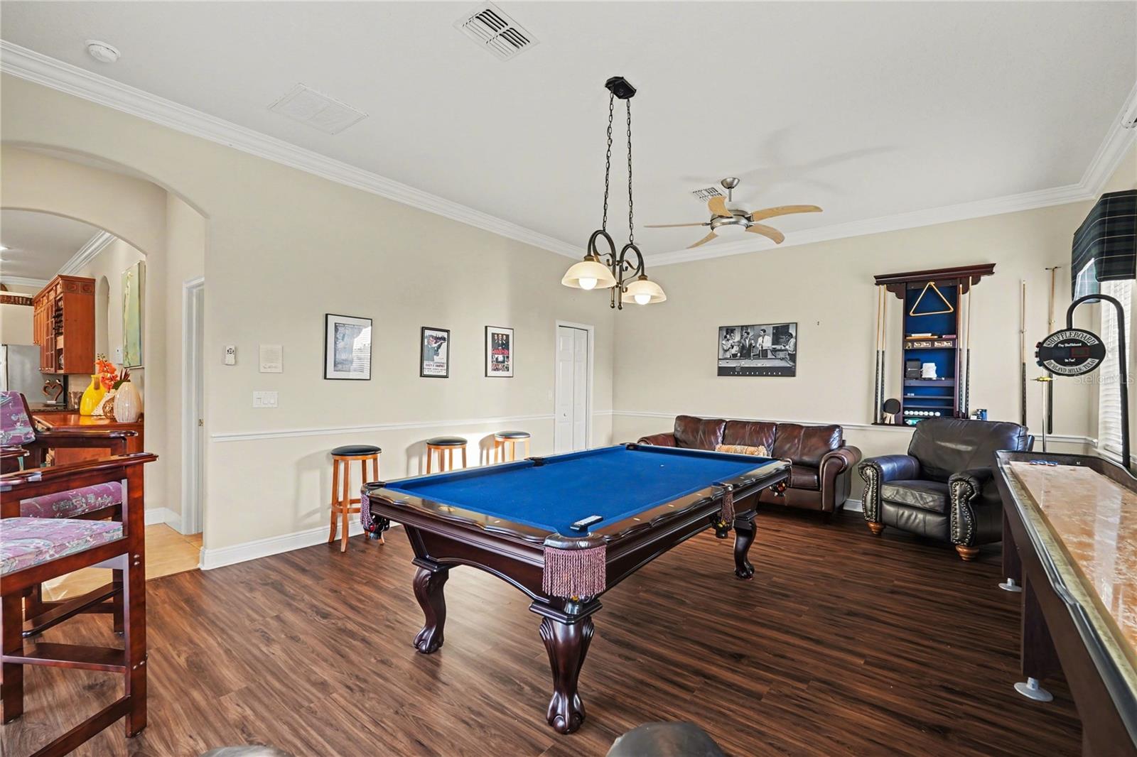 13137 THOROUGHBRED DR