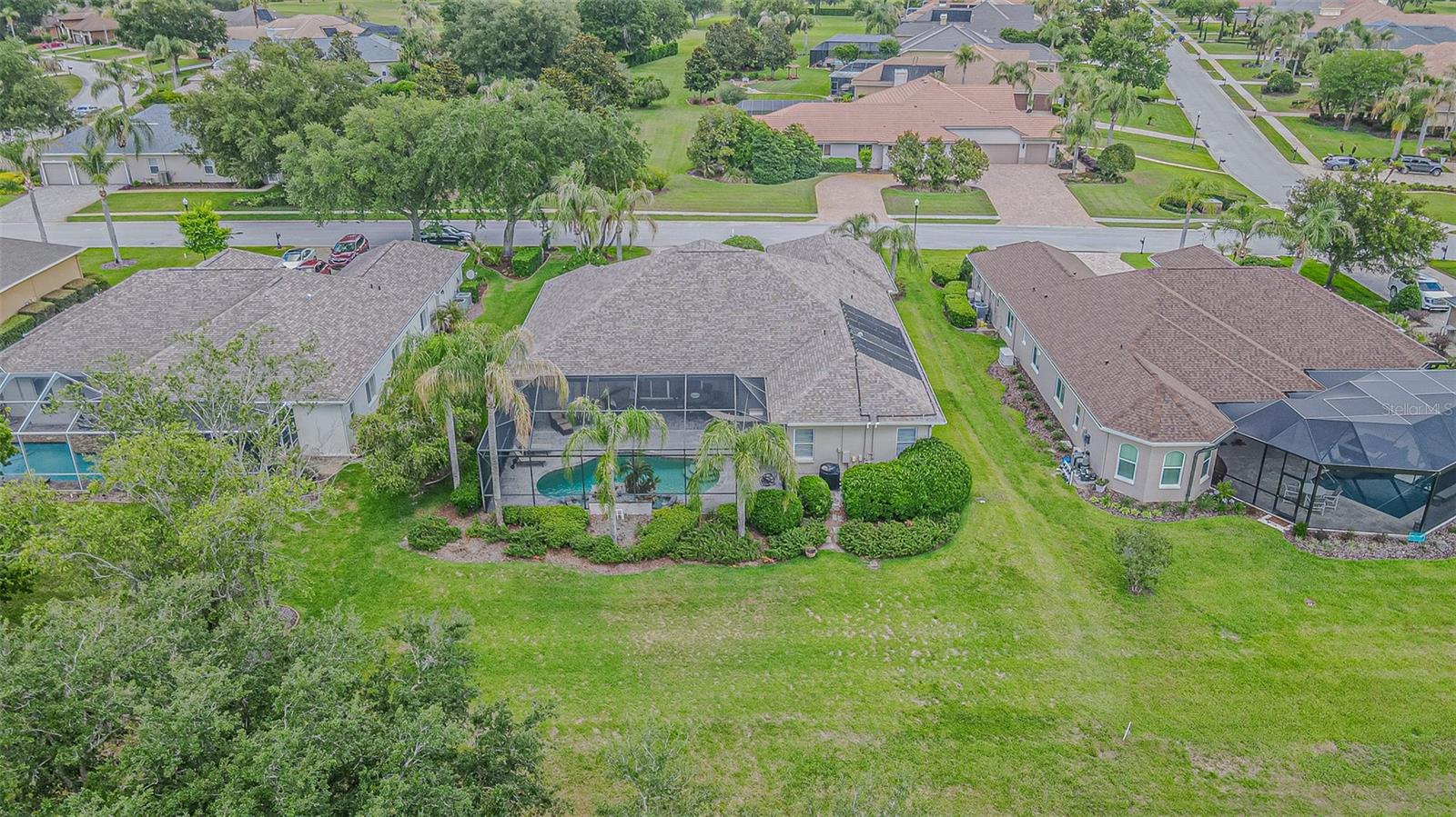 13137 THOROUGHBRED DR