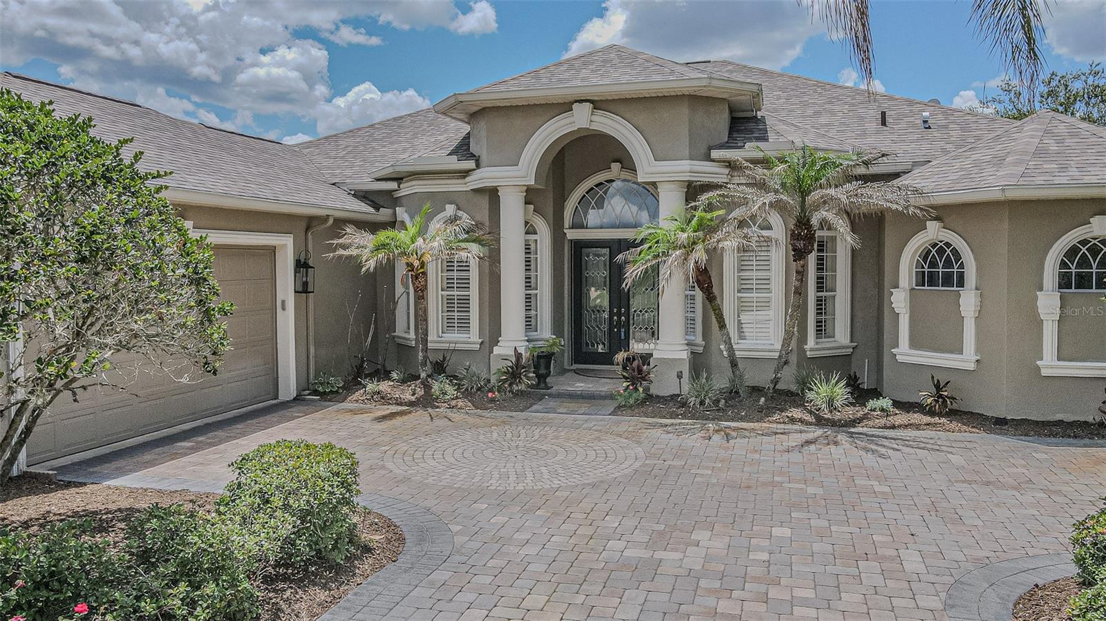13137 THOROUGHBRED DR