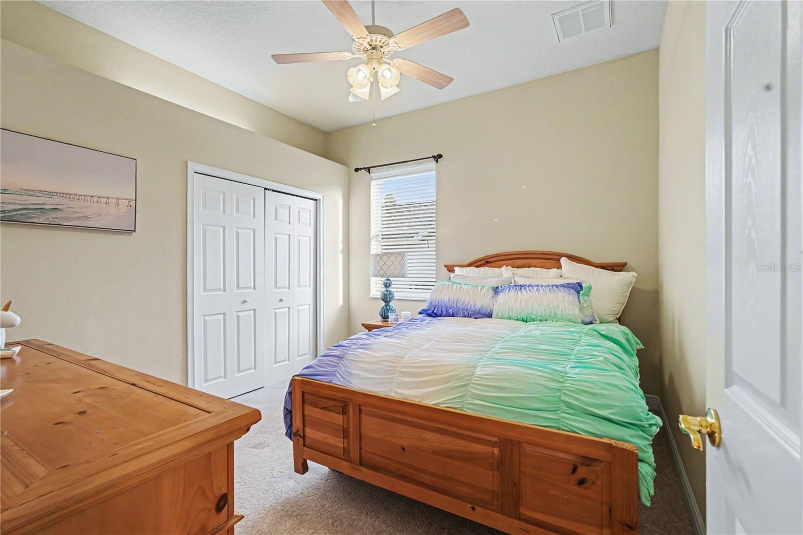 13137 THOROUGHBRED DR