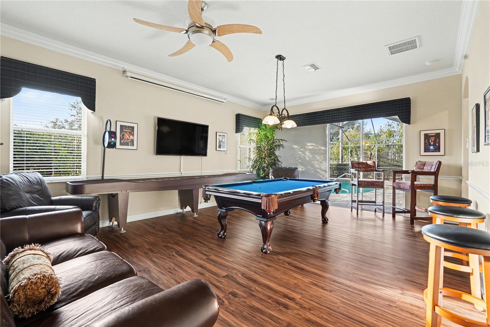 13137 THOROUGHBRED DR