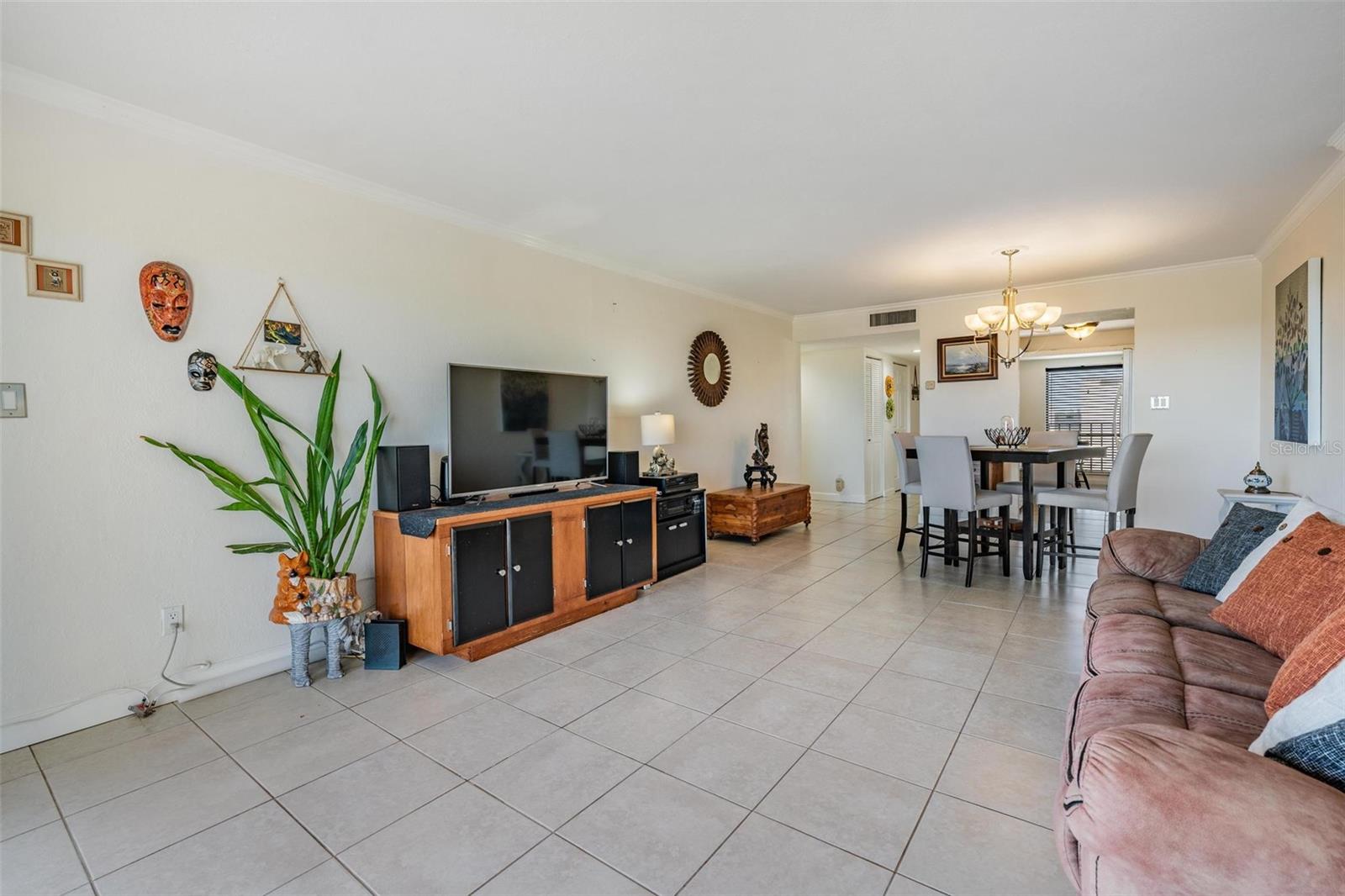 2900 COVE CAY DR #7B