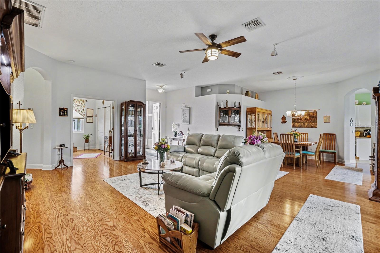 10412 OLD TAMPA BAY DR