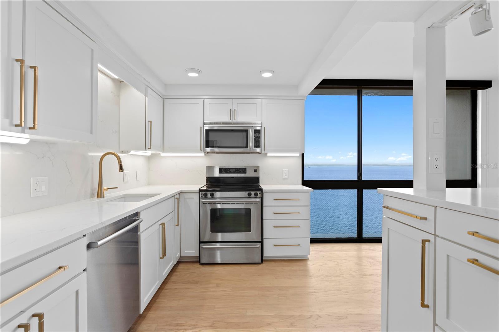 3301 BAYSHORE BLVD #1904D