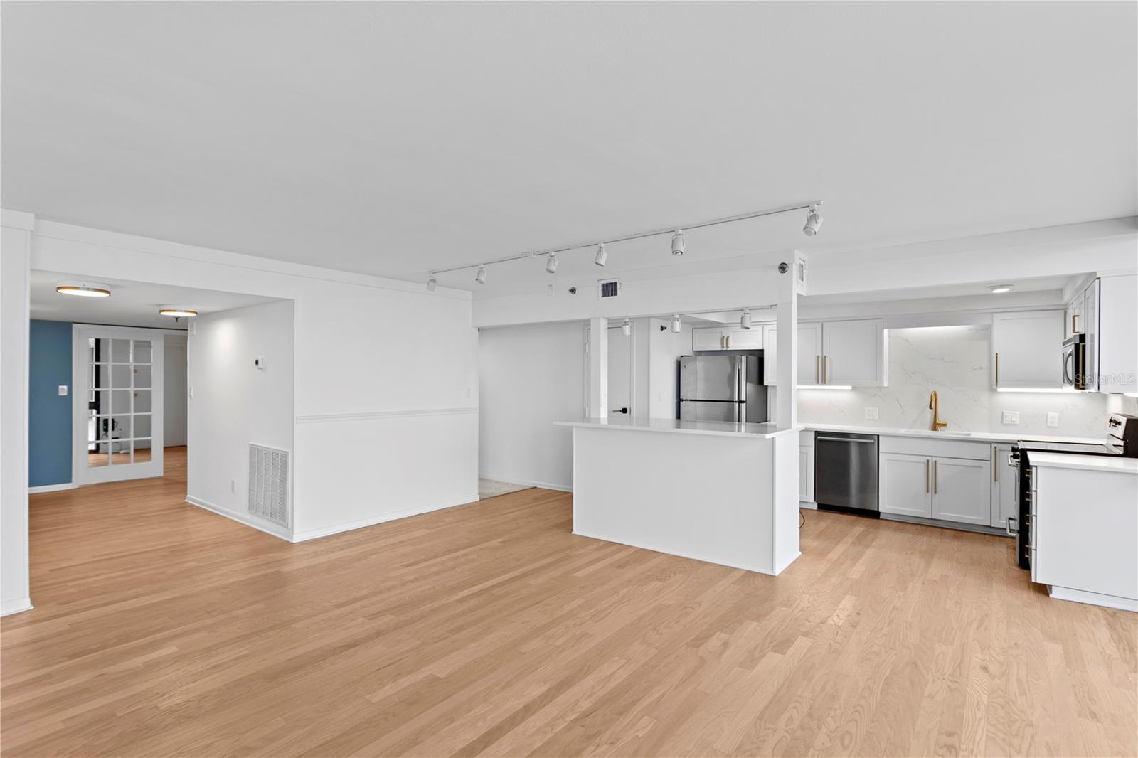 3301 BAYSHORE BLVD #1904D