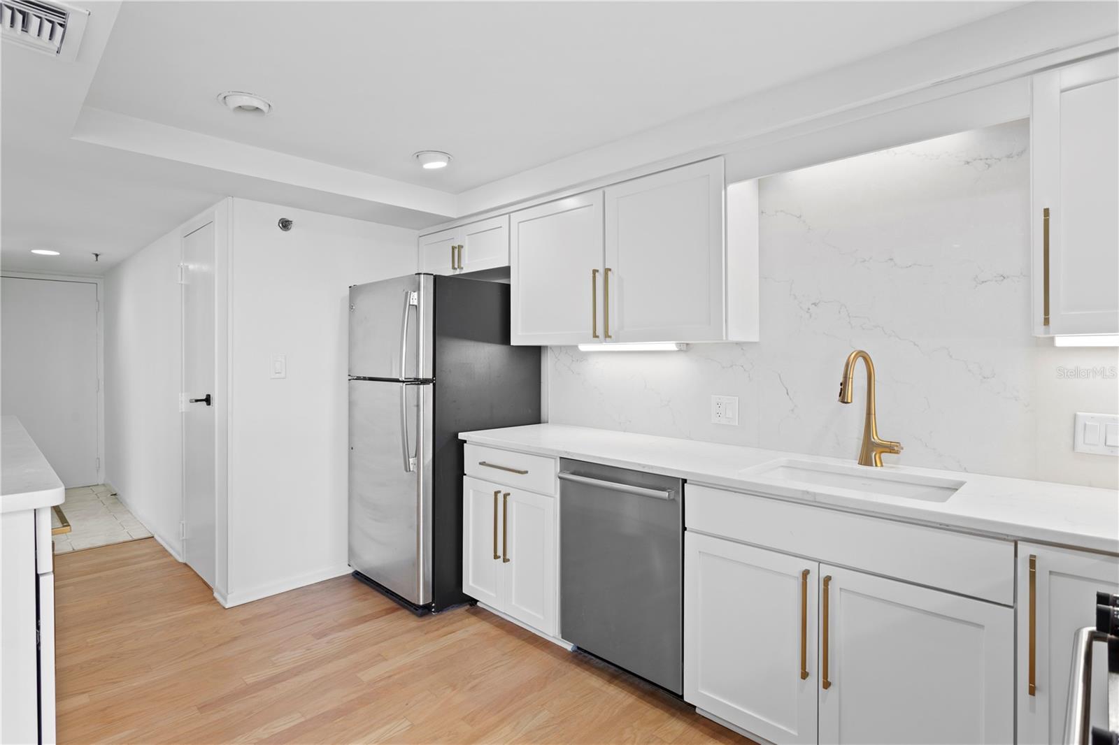 3301 BAYSHORE BLVD #1904D