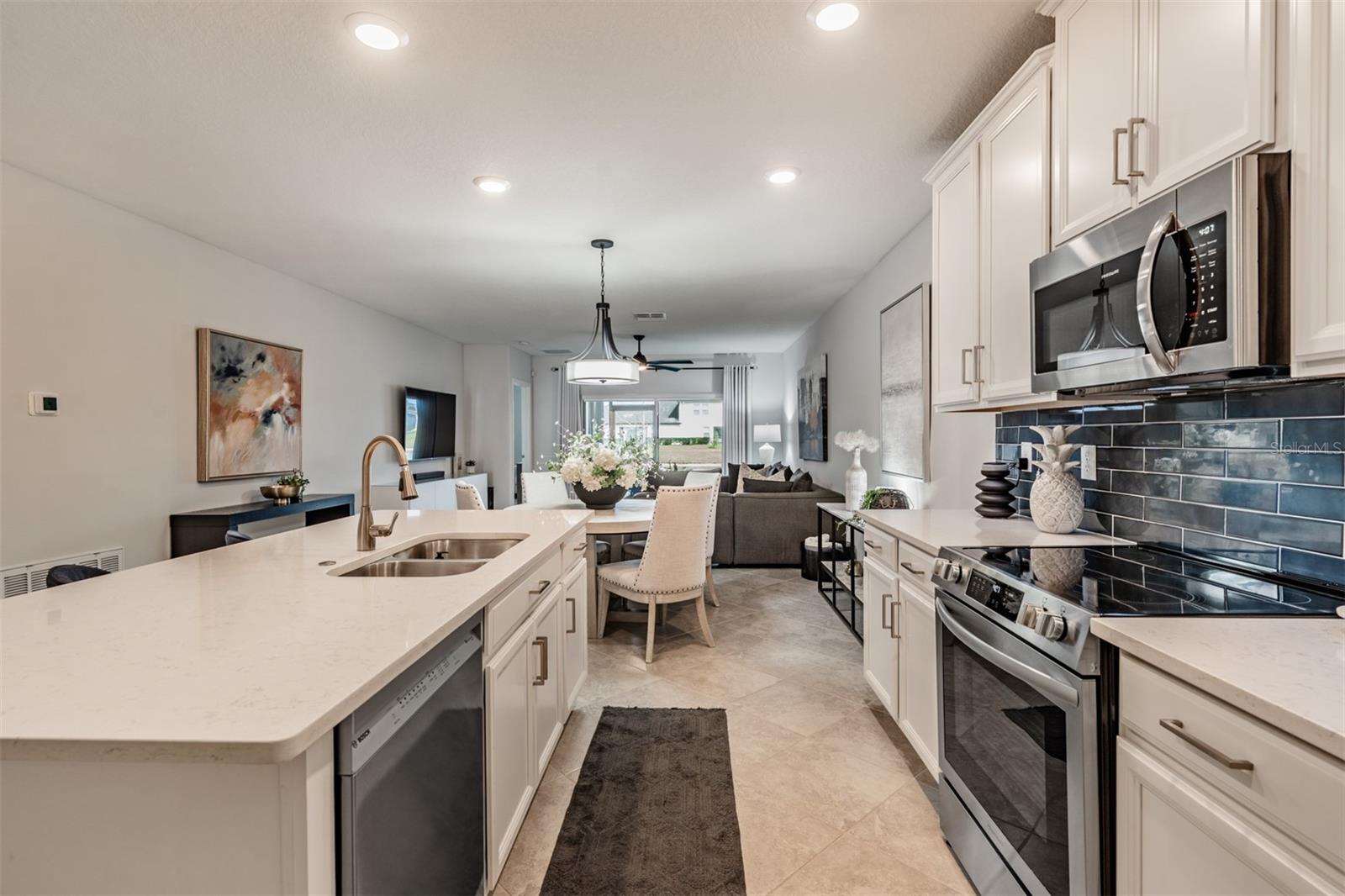 10191 ECHO DOCK LOOP