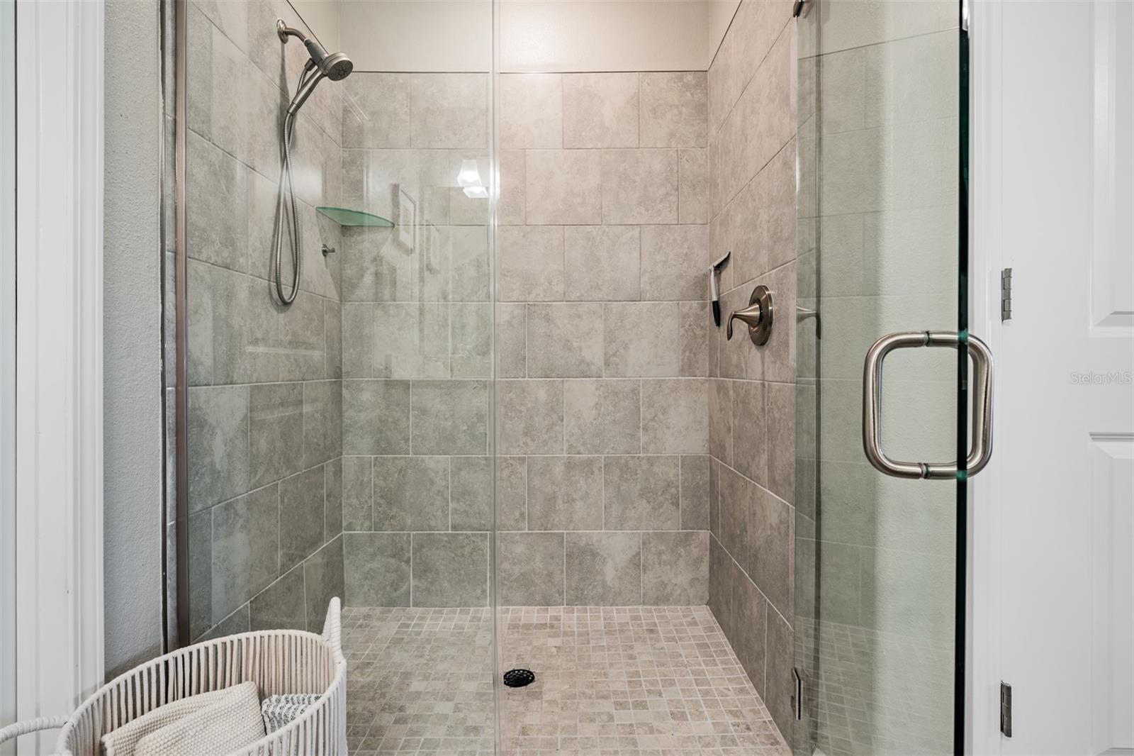 10191 ECHO DOCK LOOP