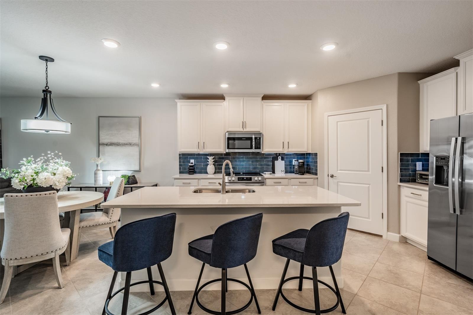 10191 ECHO DOCK LOOP