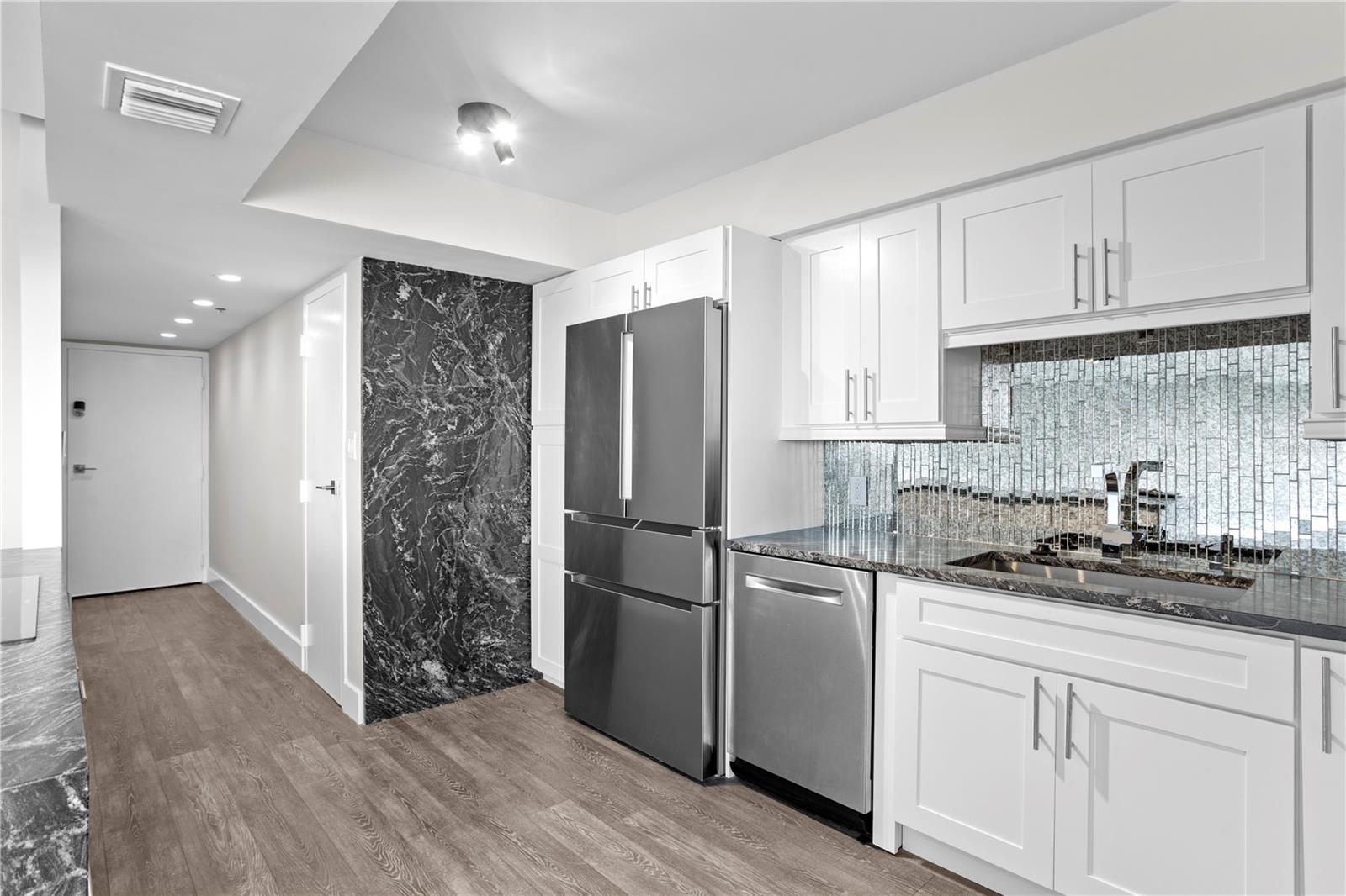 3301 BAYSHORE BLVD #806C