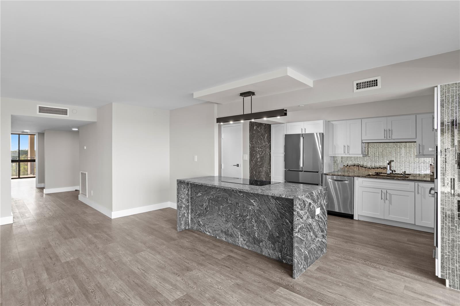 3301 BAYSHORE BLVD #806C