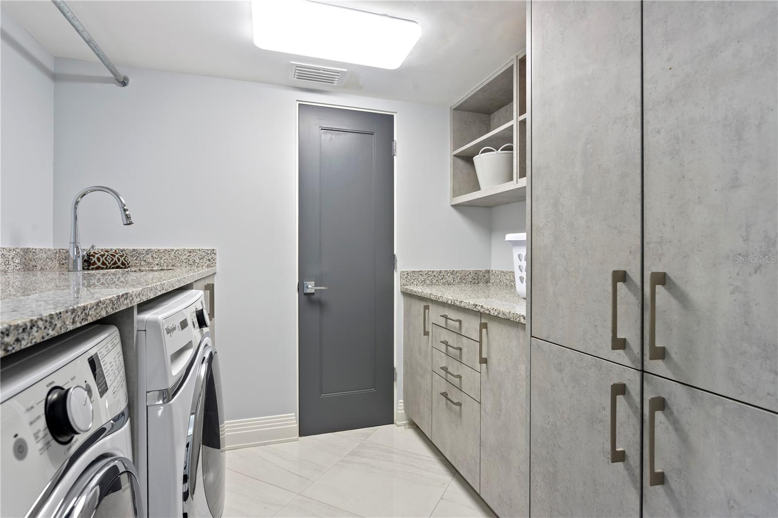 3301 BAYSHORE BLVD #2207B