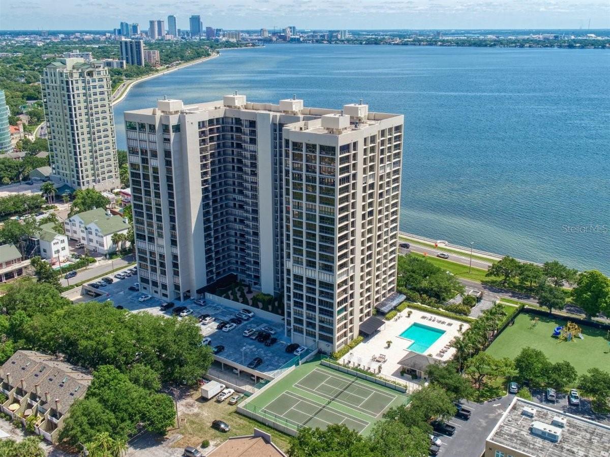 3301 BAYSHORE BLVD #408B