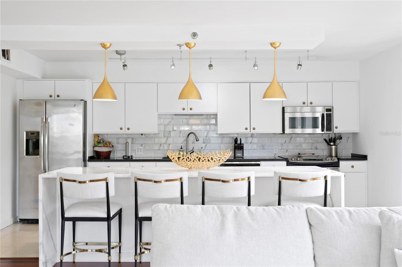 3301 BAYSHORE BLVD #408B