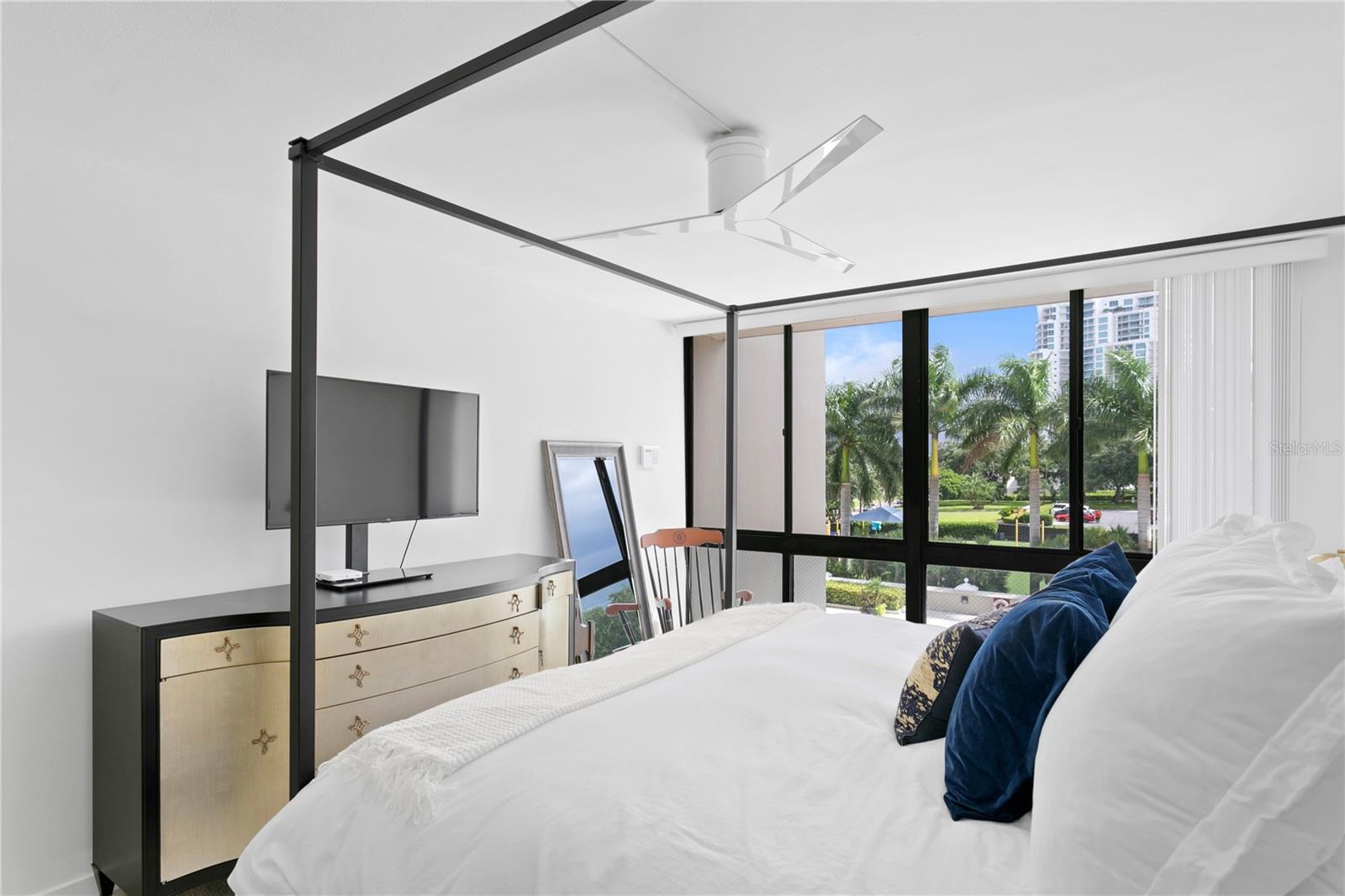 3301 BAYSHORE BLVD #408B