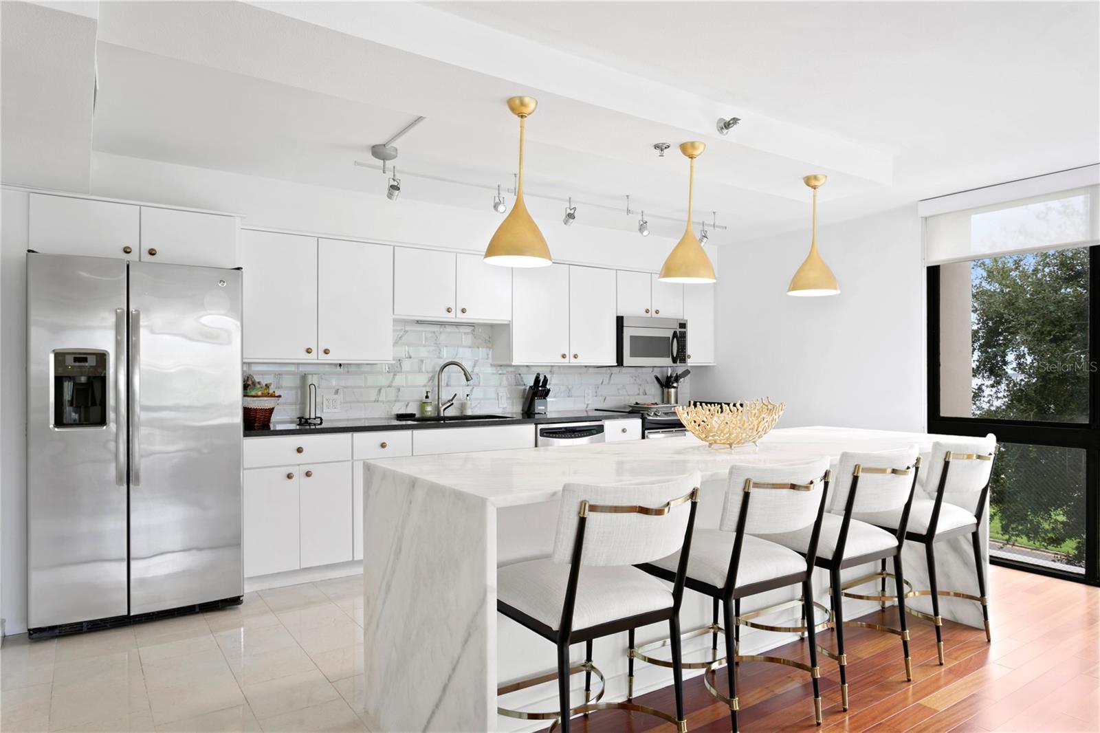 3301 BAYSHORE BLVD #408B