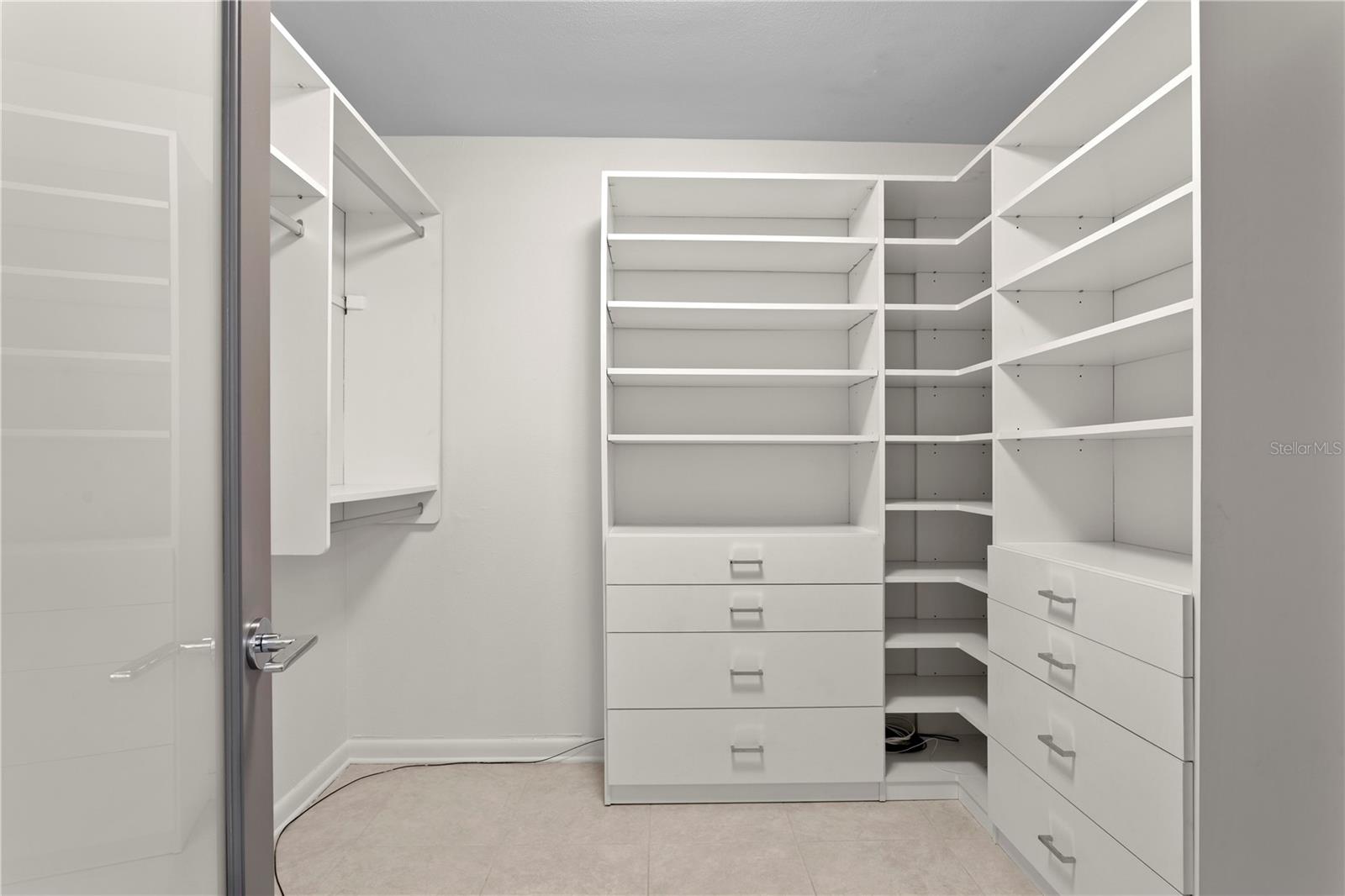 3301 BAYSHORE BLVD #810A