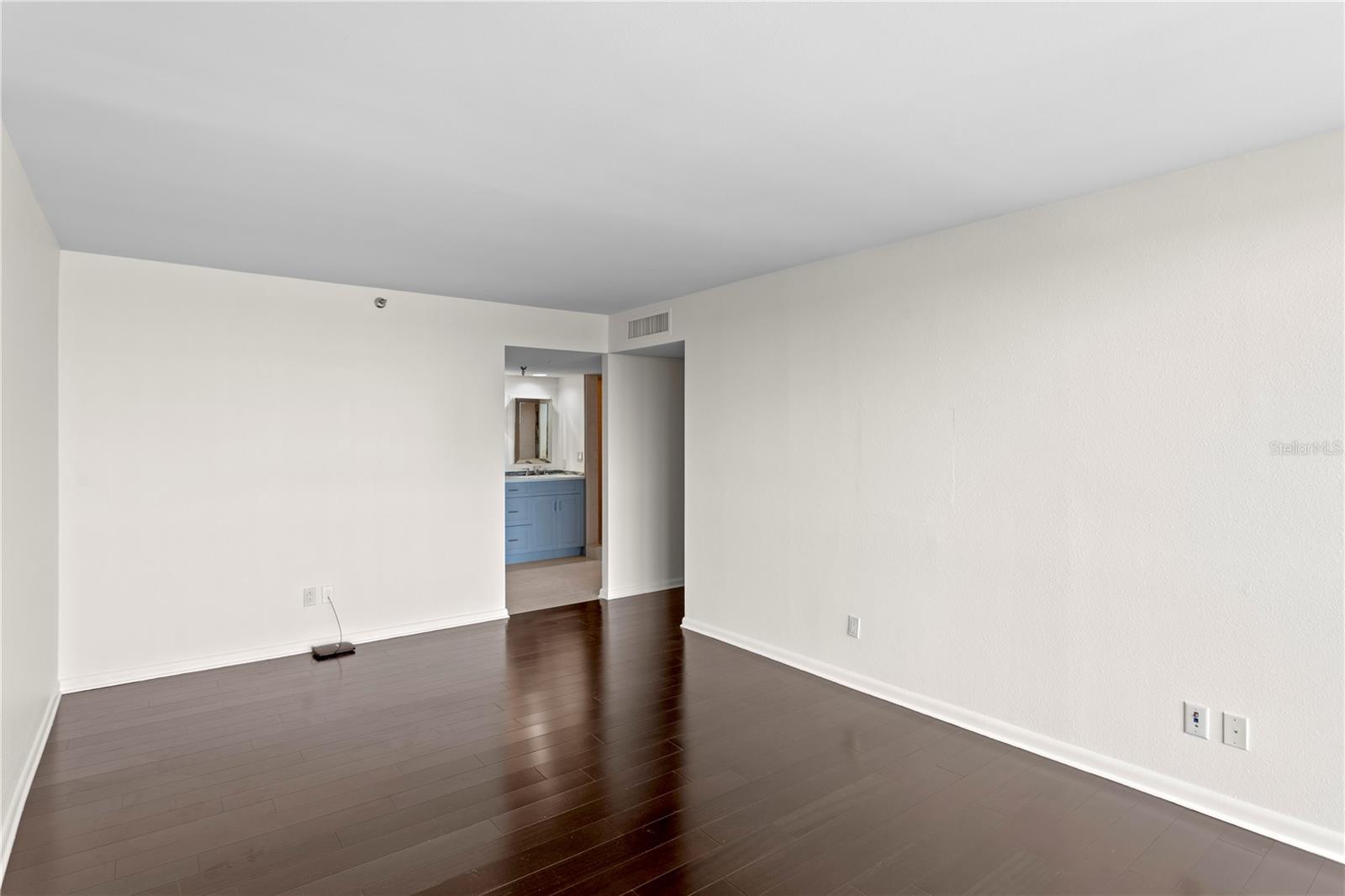 3301 BAYSHORE BLVD #810A