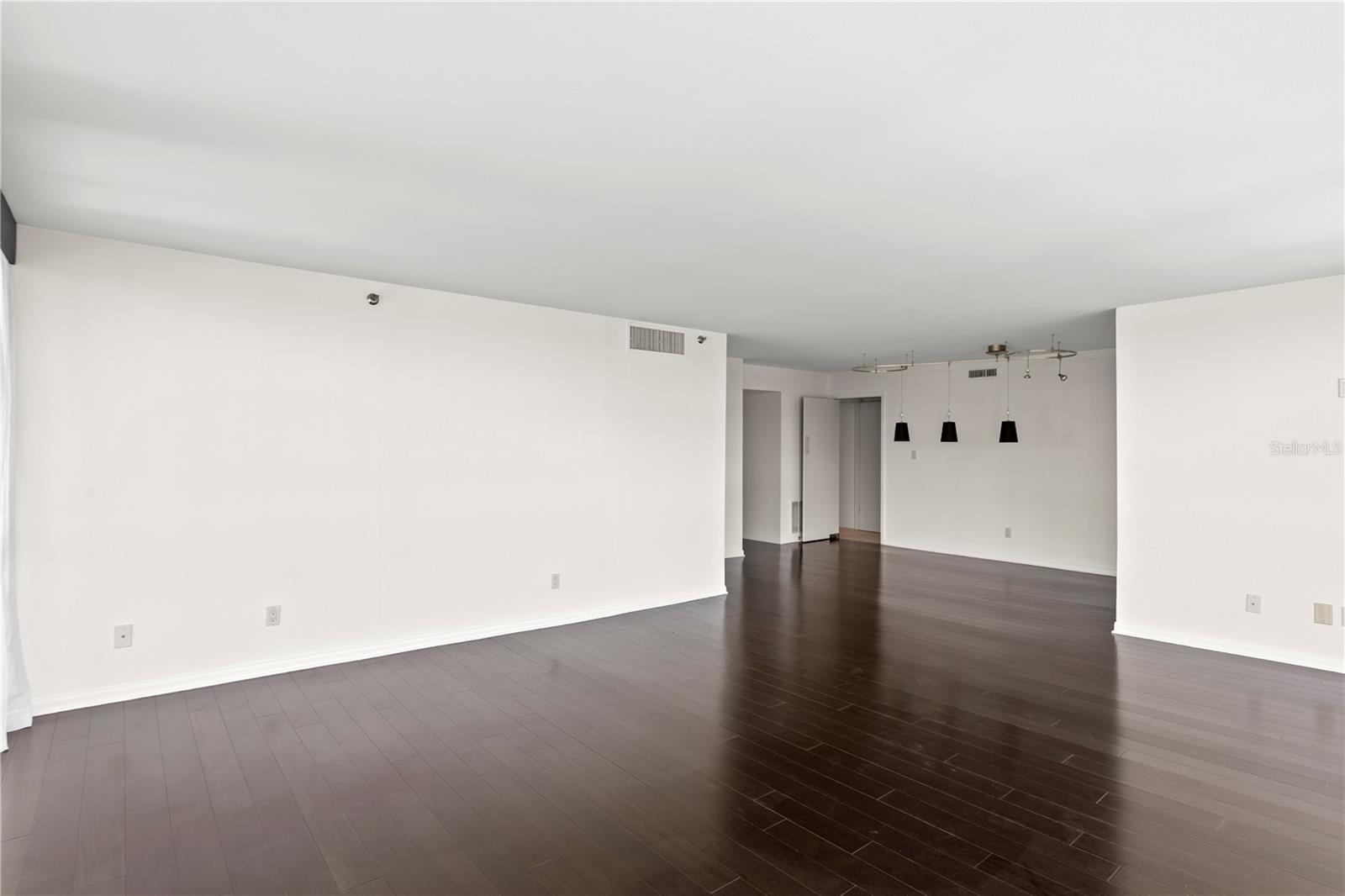 3301 BAYSHORE BLVD #810A