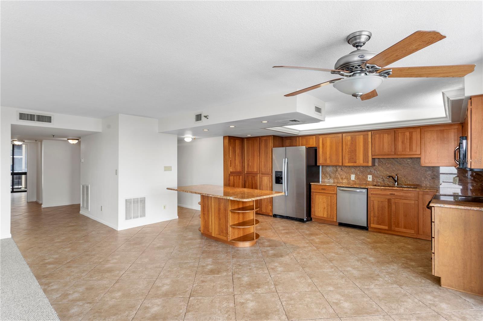 3301 BAYSHORE BLVD #702E