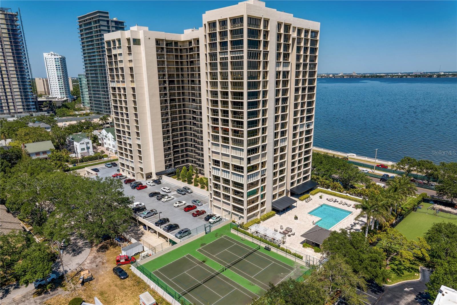 3301 BAYSHORE BLVD #702E