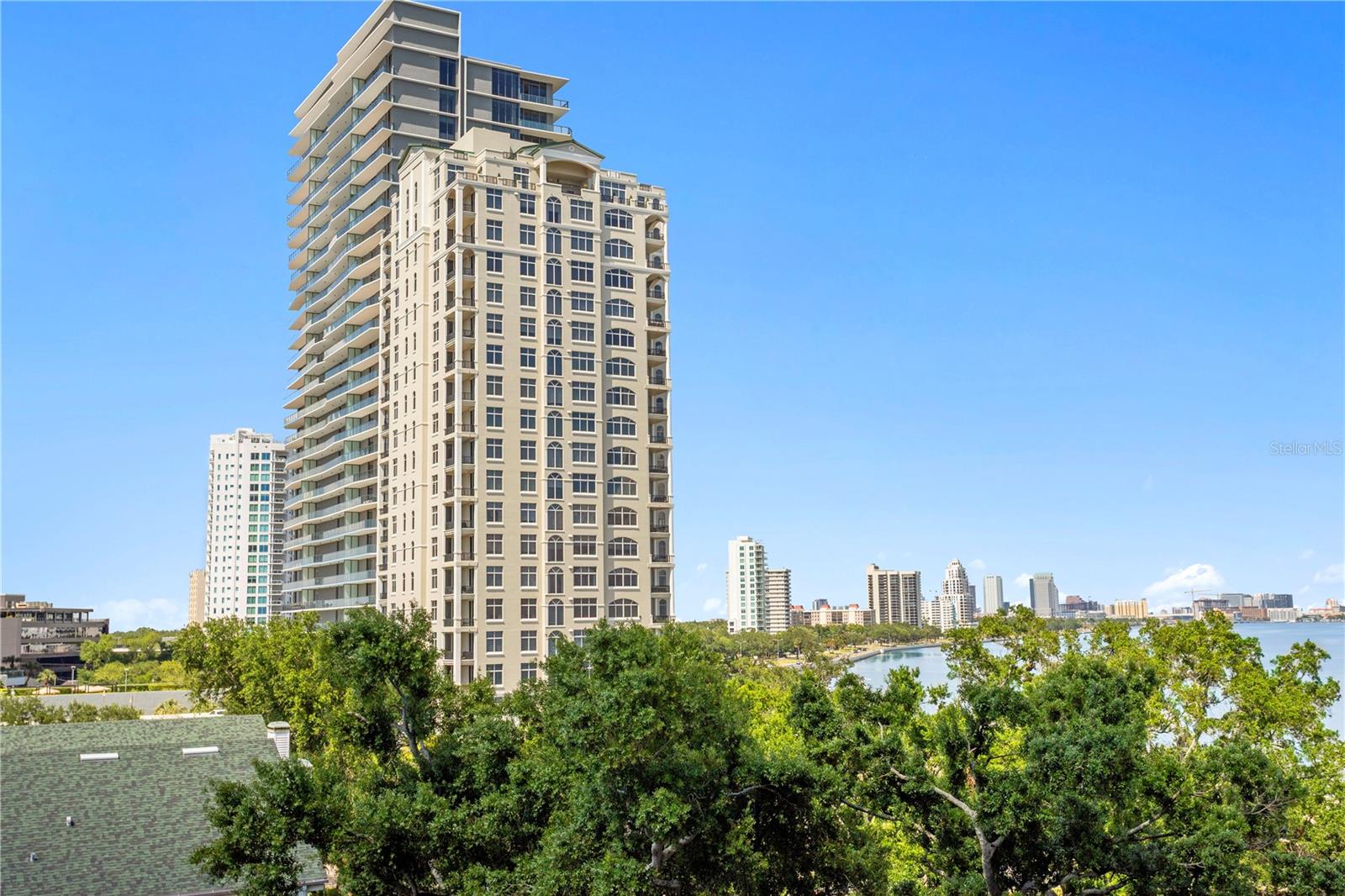 3301 BAYSHORE BLVD #702E