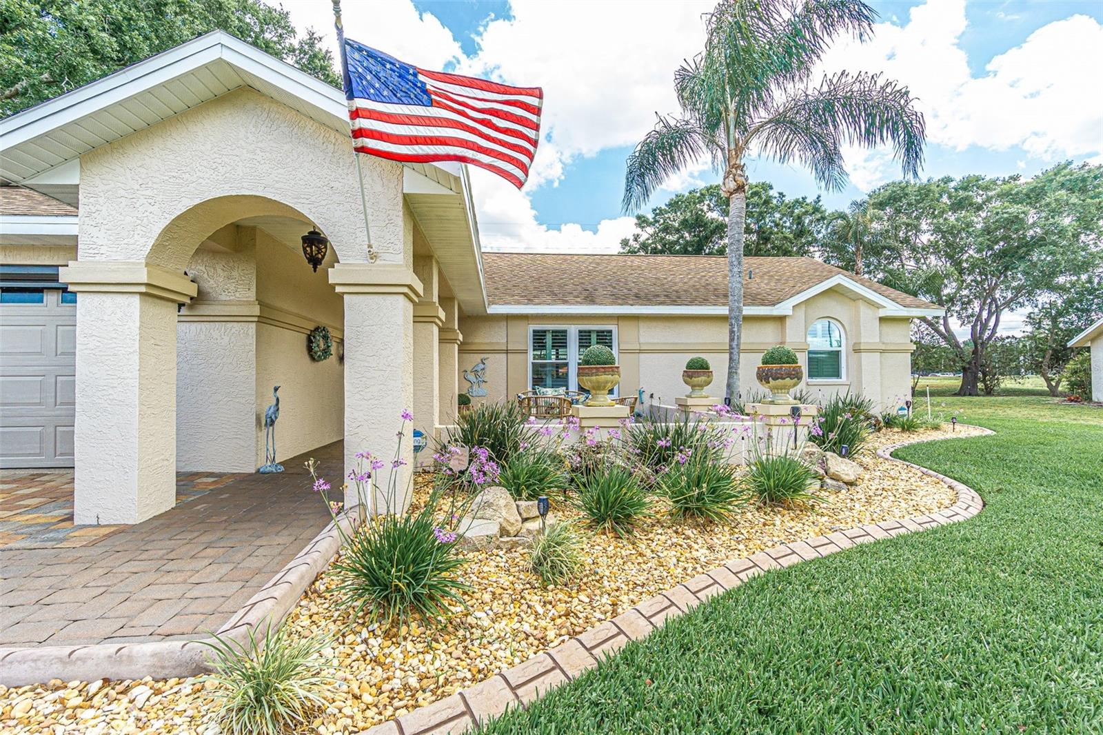 6132 SILVER OAKS DR