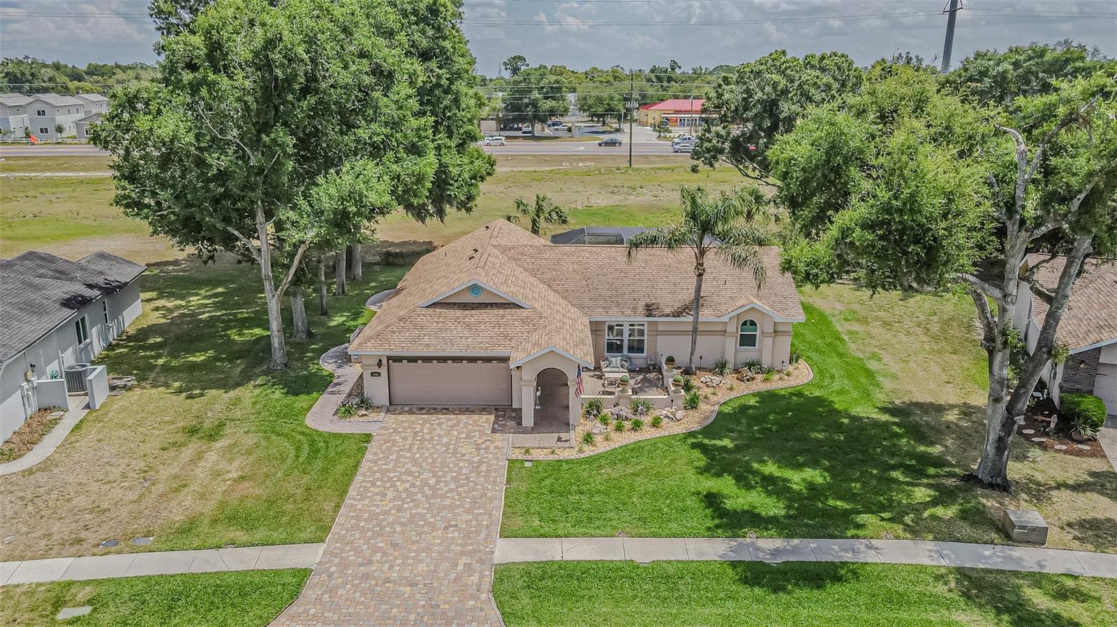 6132 SILVER OAKS DR