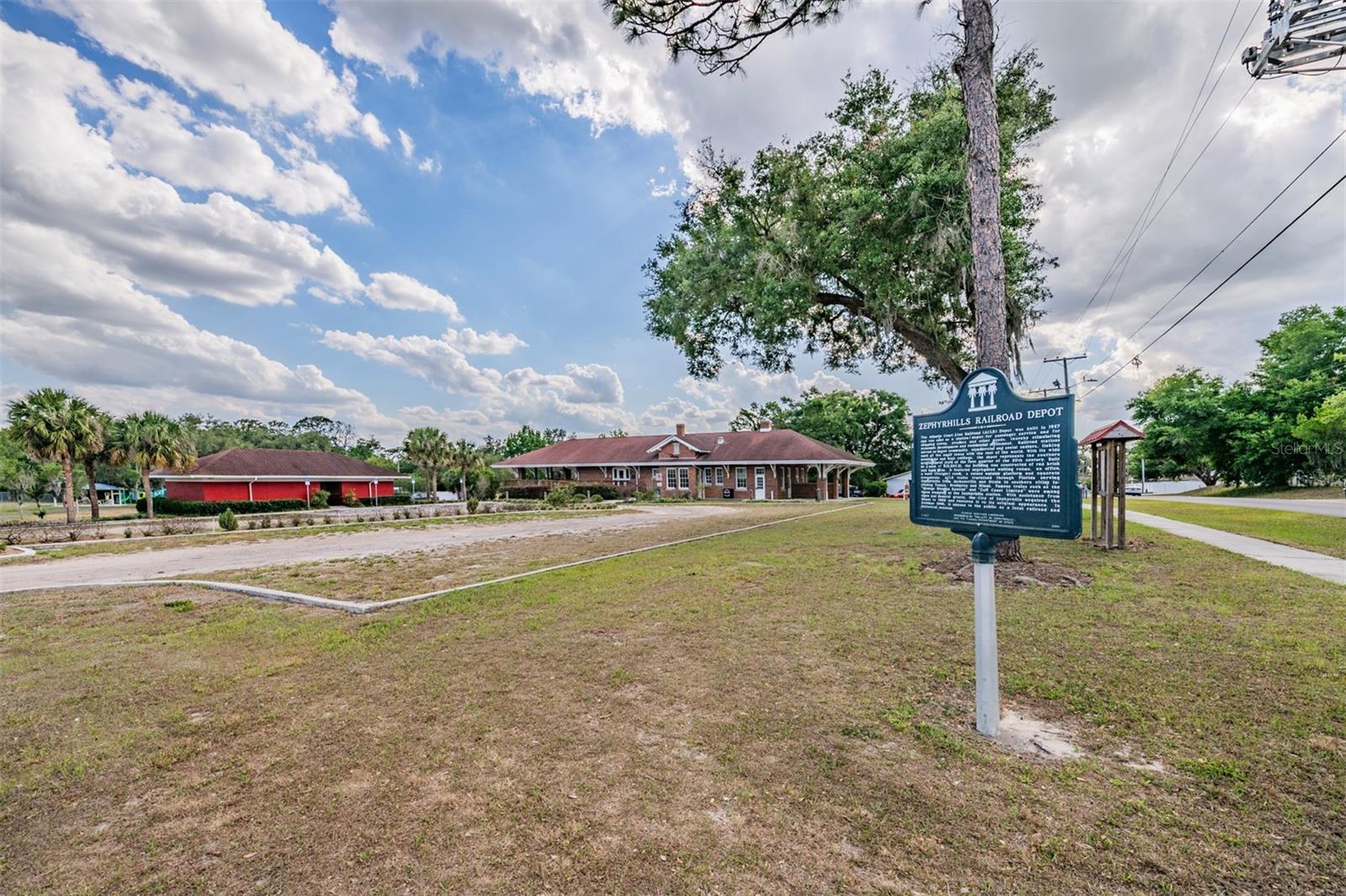 39048 BLUE JAY AVE